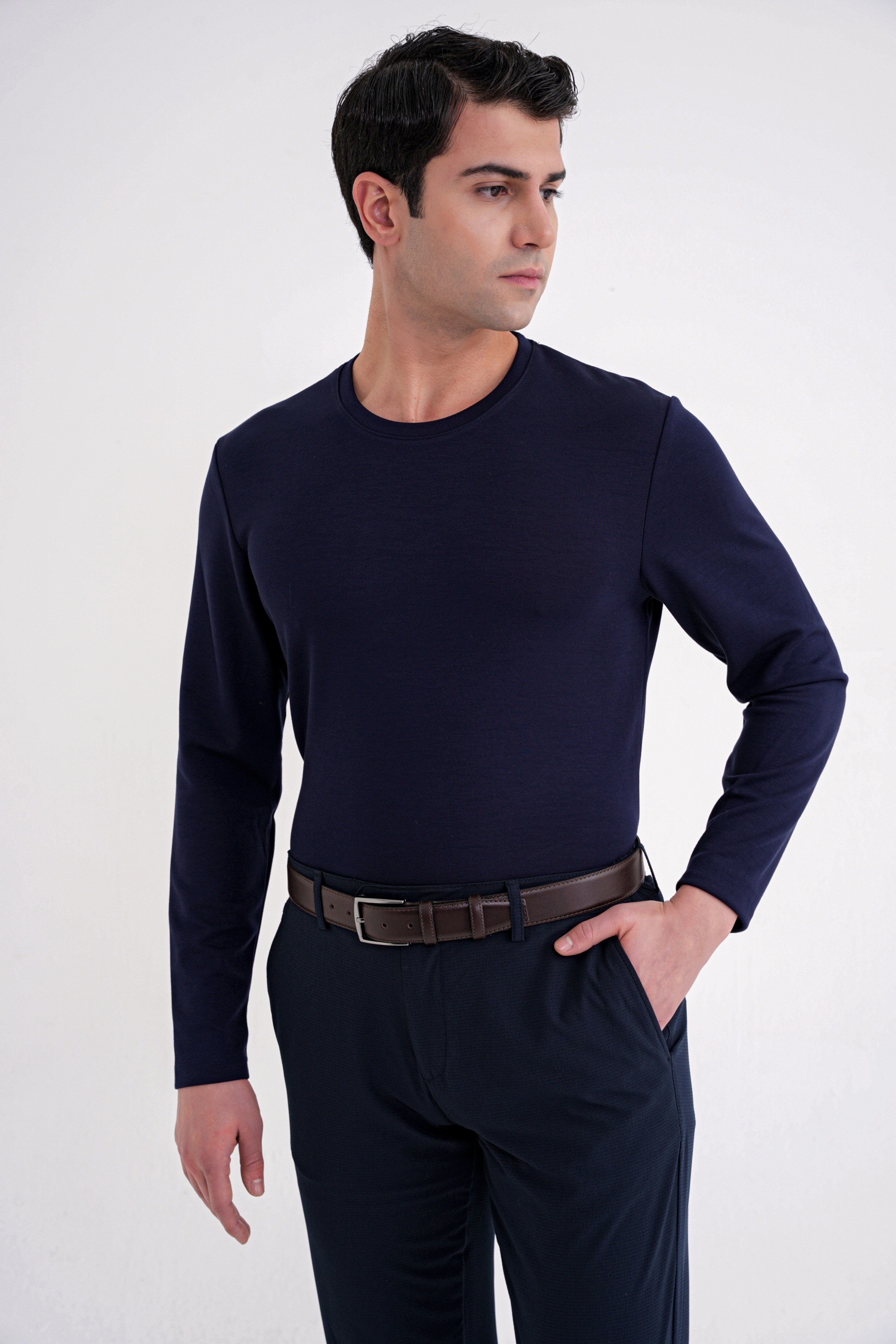 Comfort Fit Pamuklu Bisiklet Yaka Uzun Kollu Lacivert Tişört TS 892