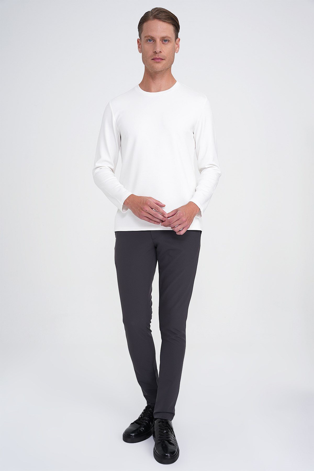 Comfort Fit Pamuklu Bisiklet Yaka Uzun Kollu Ekru Tişört TS 892