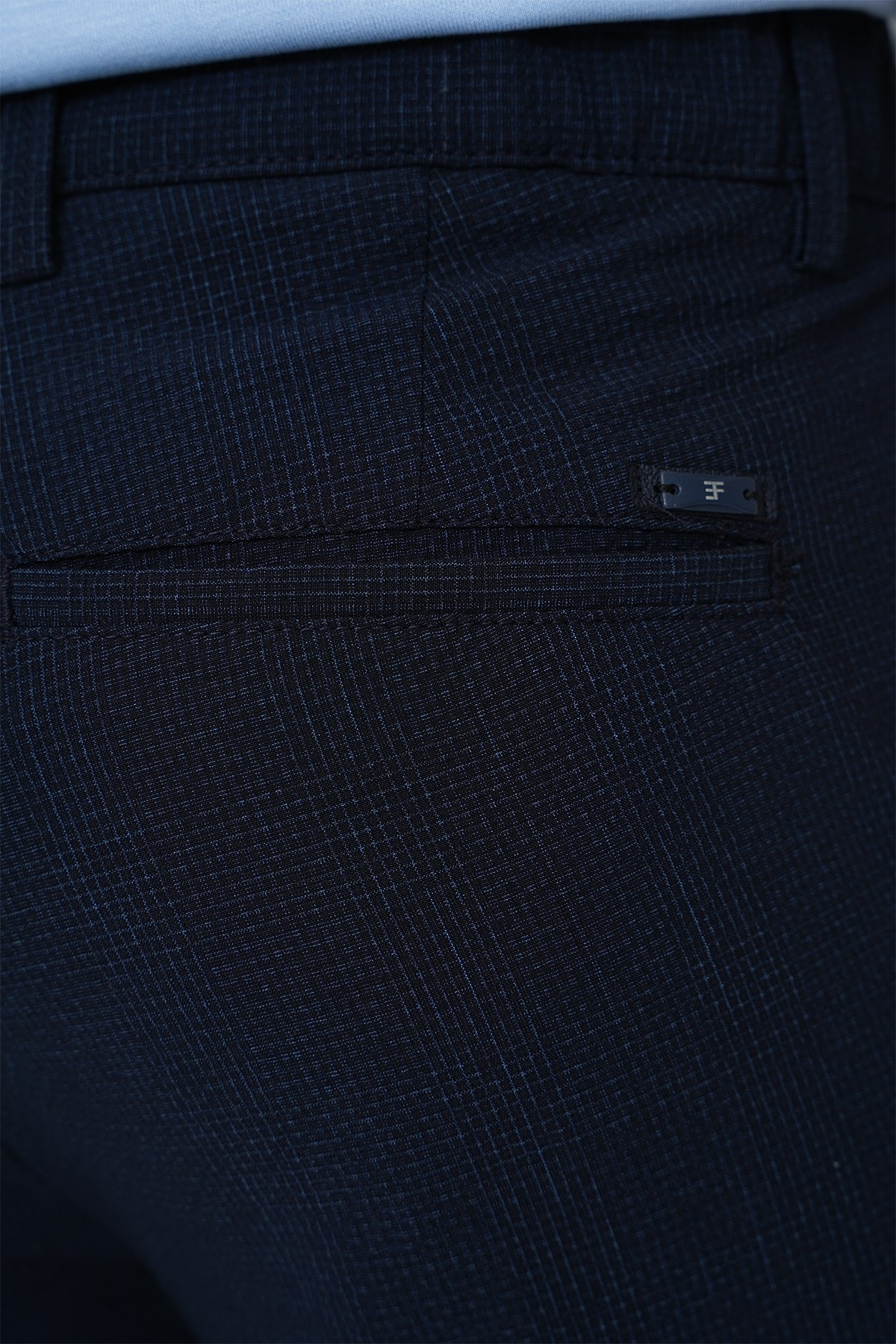 Comfort Fit Rahat Kalıp Beli Lastikli Tek Pileli Pötikare Dokulu Lacivert Pantolon P 1193