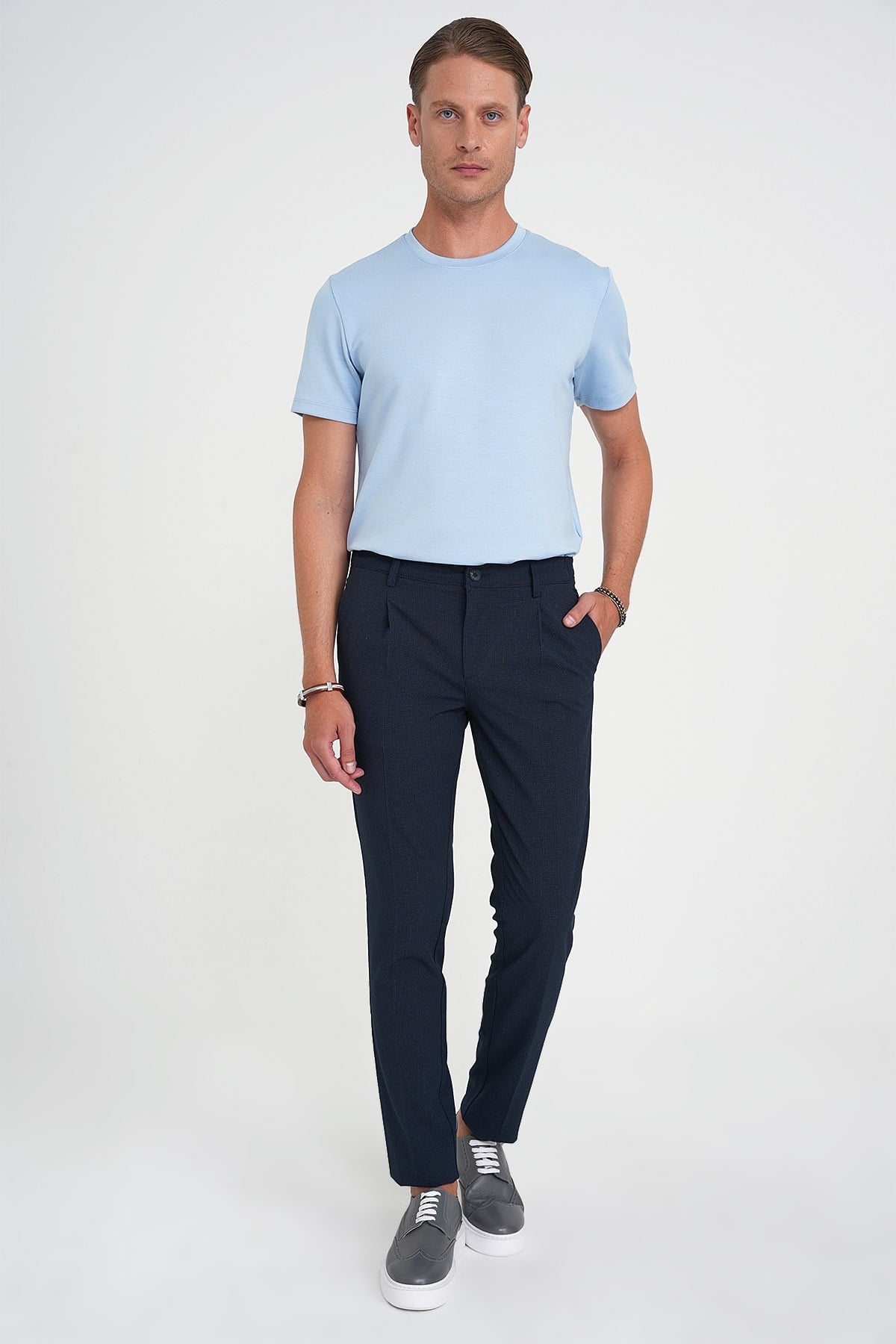 Comfort Fit Rahat Kalıp Beli Lastikli Tek Pileli Pötikare Dokulu Lacivert Pantolon P 1193