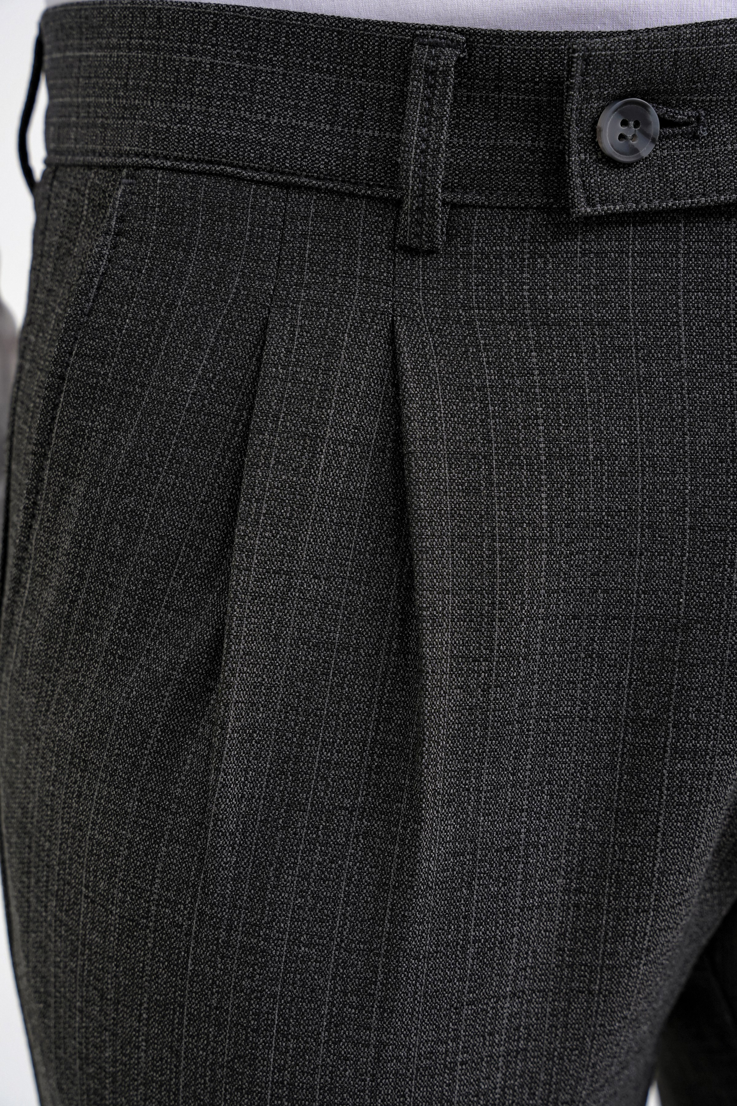 Comfort Fit Rahat Kalıp Çift Pileli Yan Cepli Esnek Yünlü Çizgili Füme Pantolon P 1204