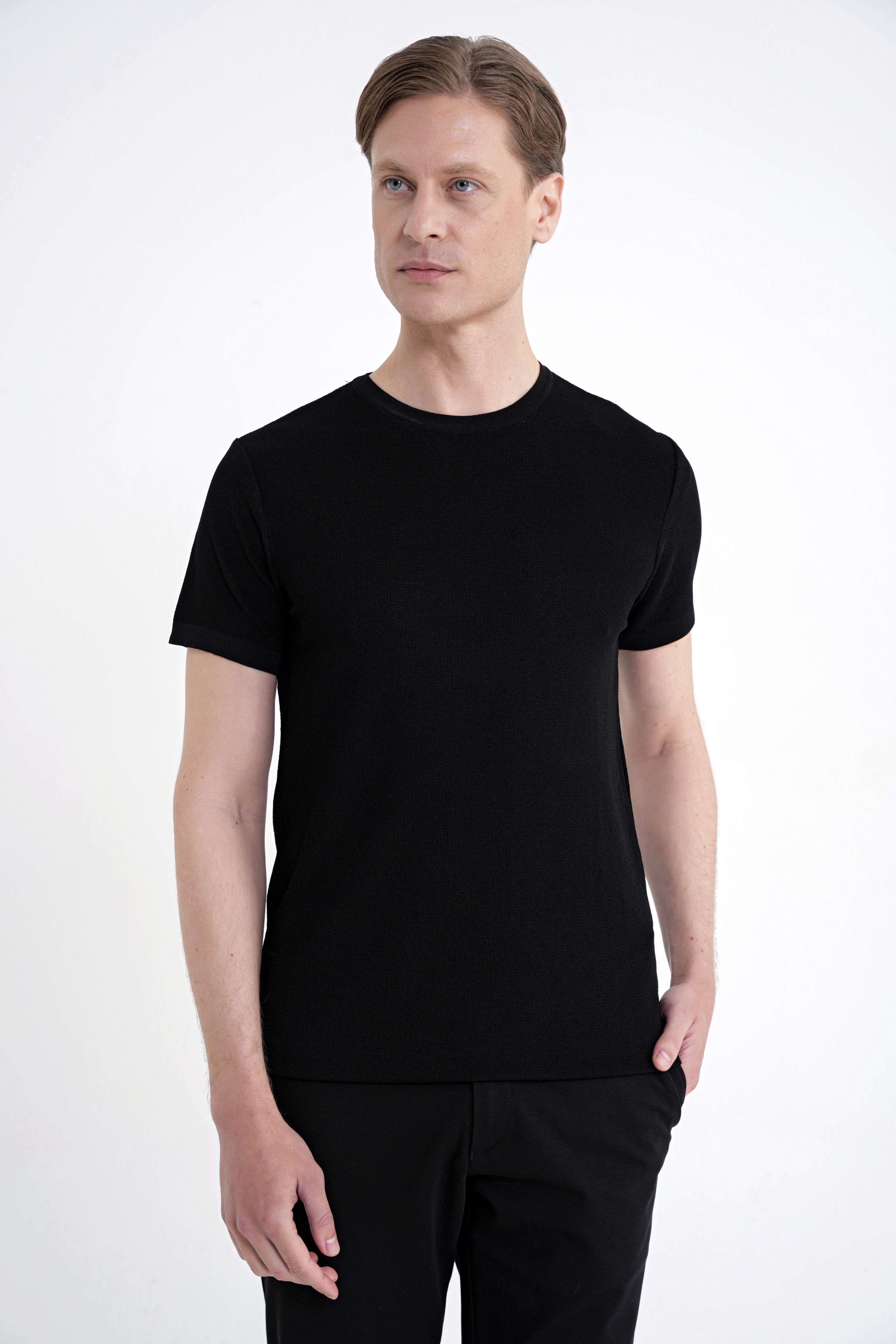 Comfort Fit Rayon Karışımlı Bisiklet Yaka Siyah Triko Tişört TS 925 