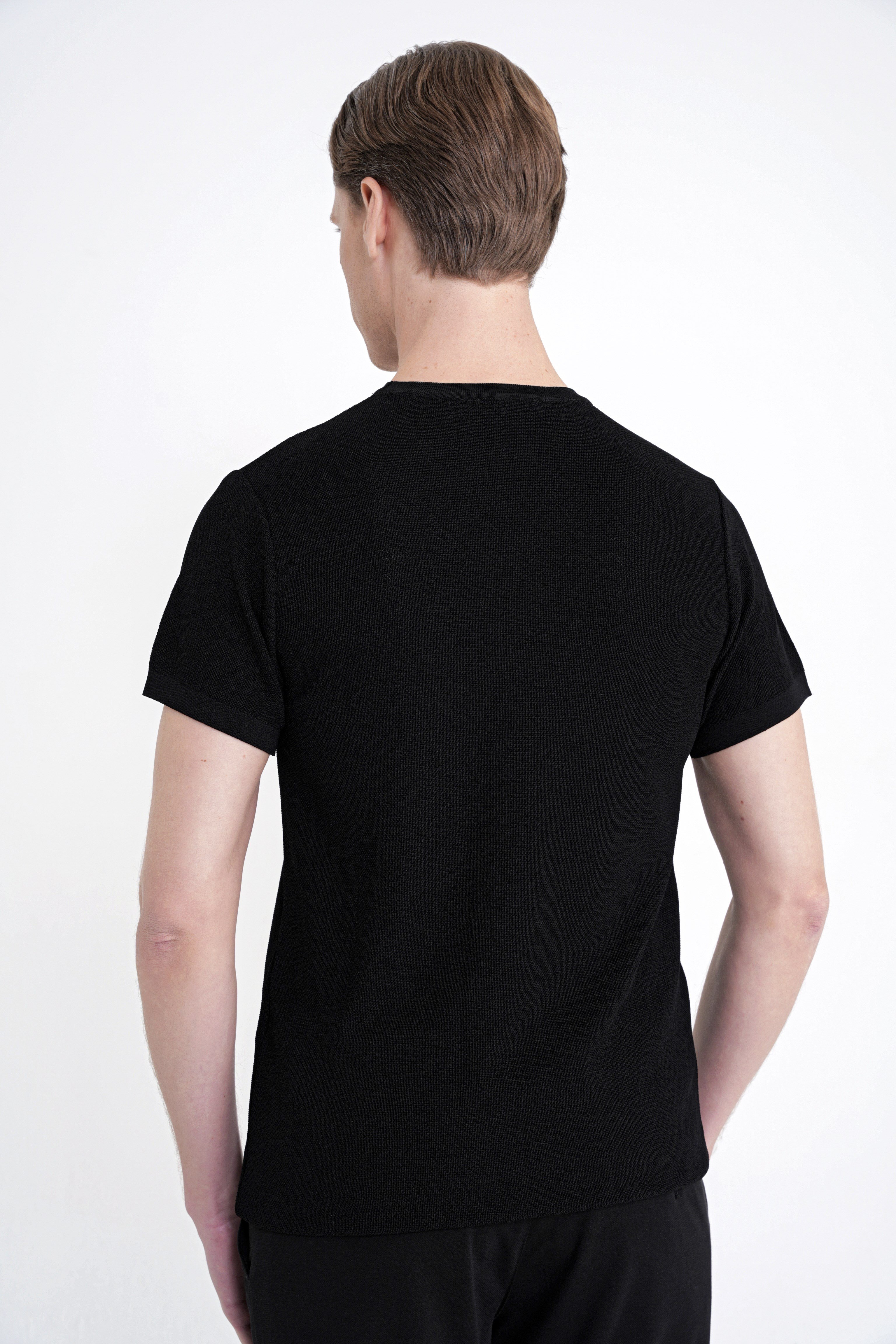 Comfort Fit Rayon Karışımlı Bisiklet Yaka Siyah Triko Tişört TS 925 
