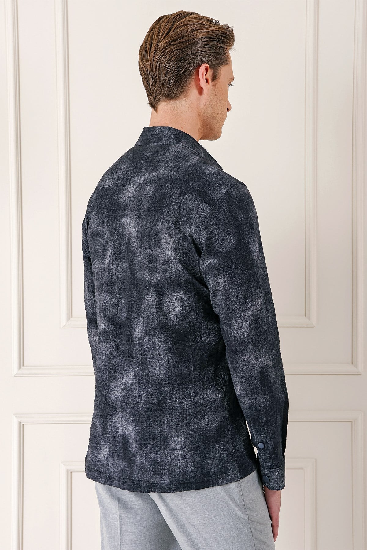 Comfort Fit Yan Cep Batik Desenli %100 Pamuk Çıtçıtlı Siyah Gömlek Ceket G 1568