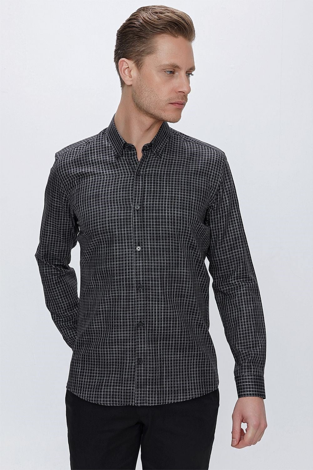 GK 662 Slim Fit Siyah Klasik Gömlek