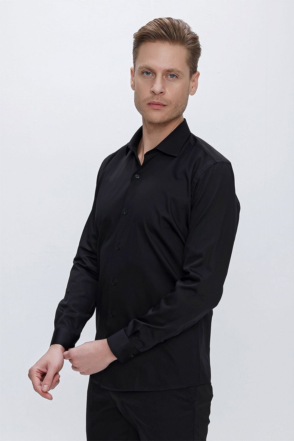 GK 669 Slim Fit Siyah Klasik Gömlek