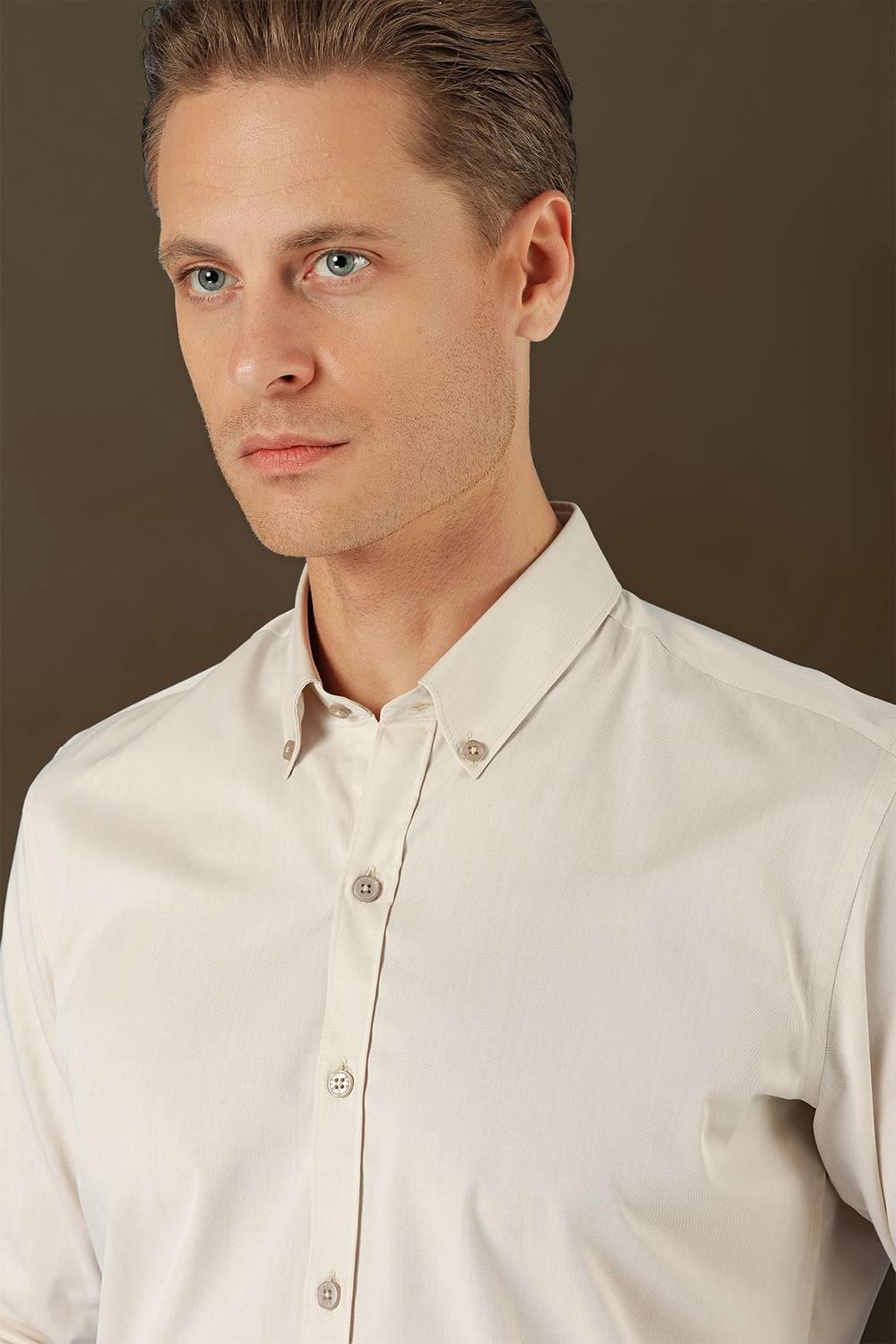 GK 711 Slim Fit Bej Klasik Gömlek