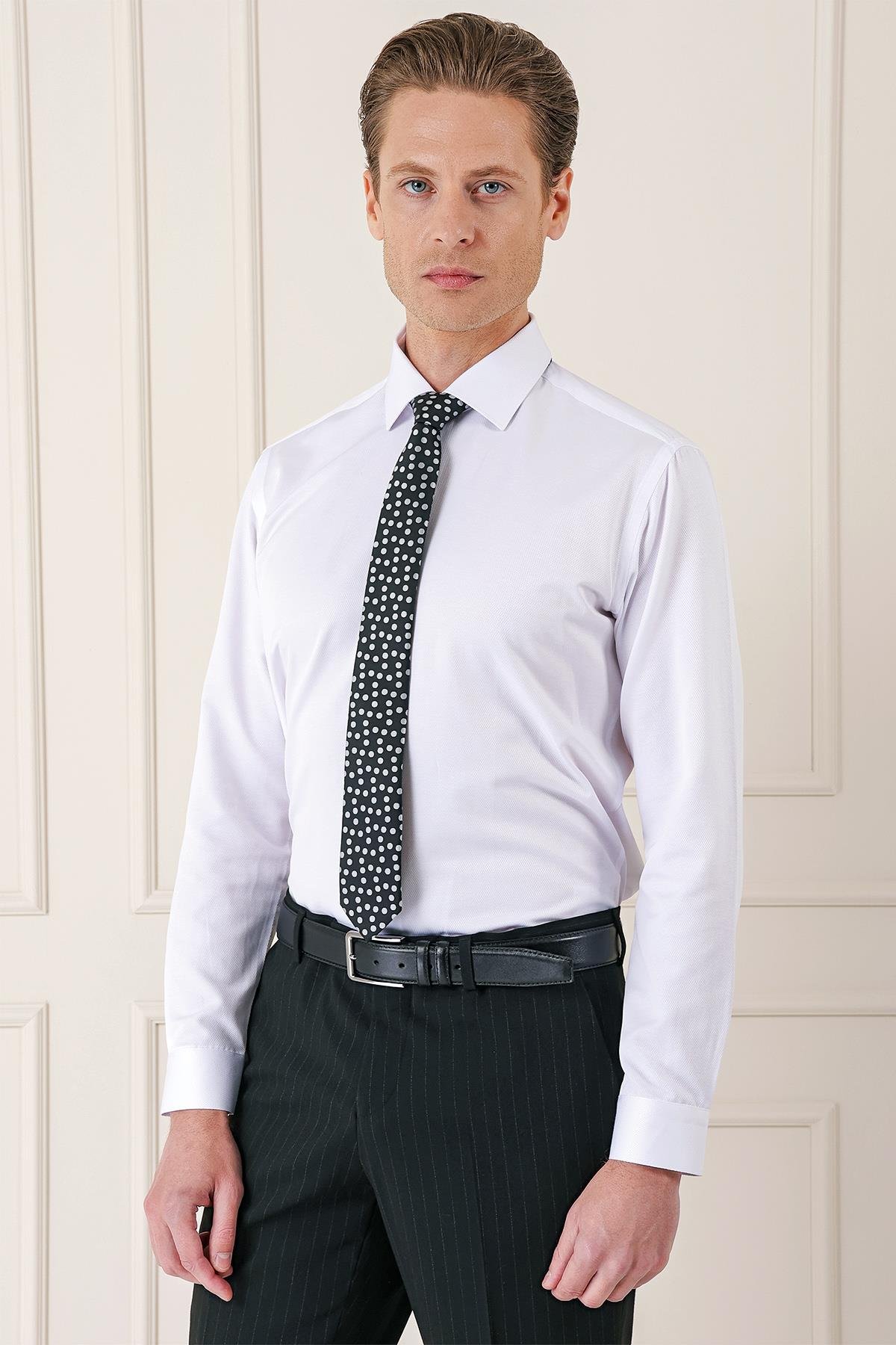 Gk 718 Slim Fit Dokulu Pamuklu Klasik Beyaz Gömlek