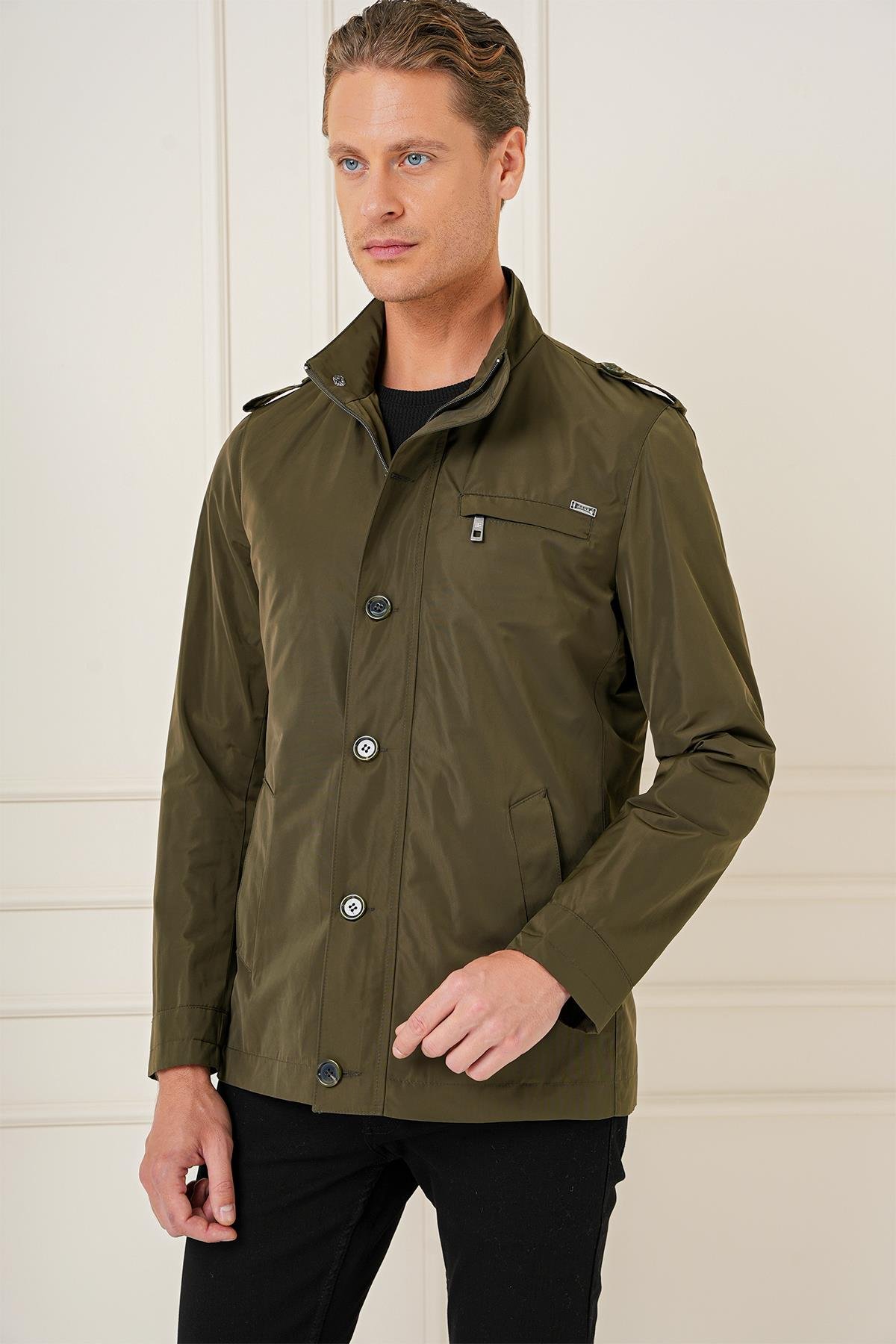 Hakim Yaka Düğme ve Fermuarlı Yan Cepli Mevsimlik Haki Mont Ka 077