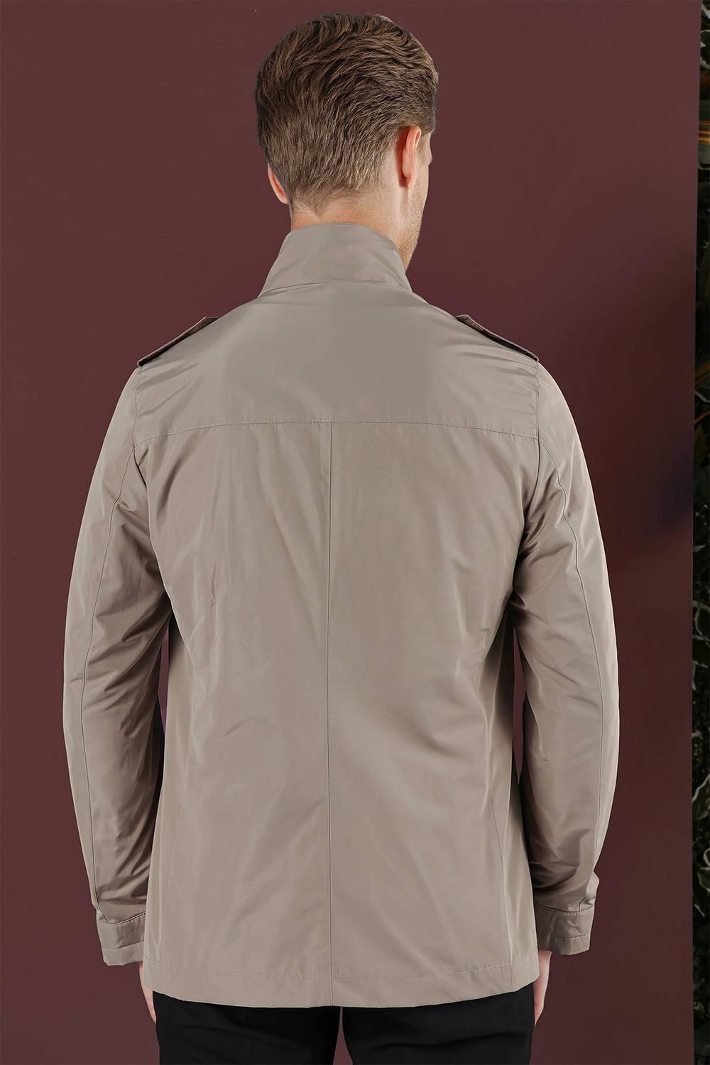 Hakim Yaka Düğme ve Fermuarlı Yan Cepli Mevsimlik Bej Mont Ka 077