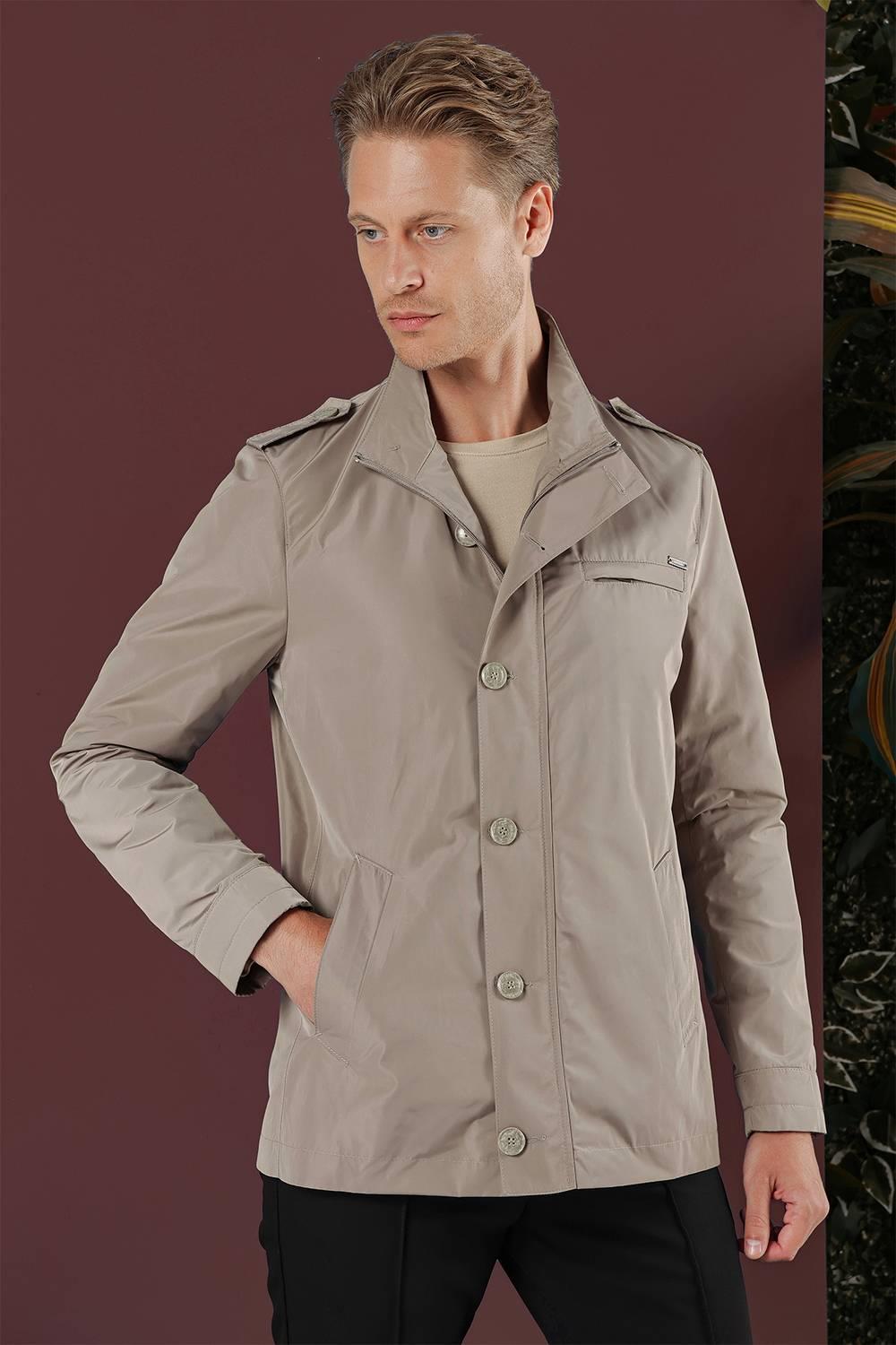 Hakim Yaka Düğme ve Fermuarlı Yan Cepli Mevsimlik Bej Mont Ka 077