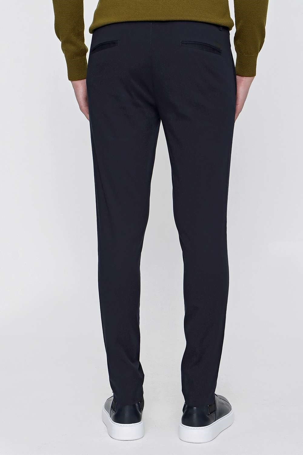 P 1100 Slim Fit Lacivert Spor Pantolon