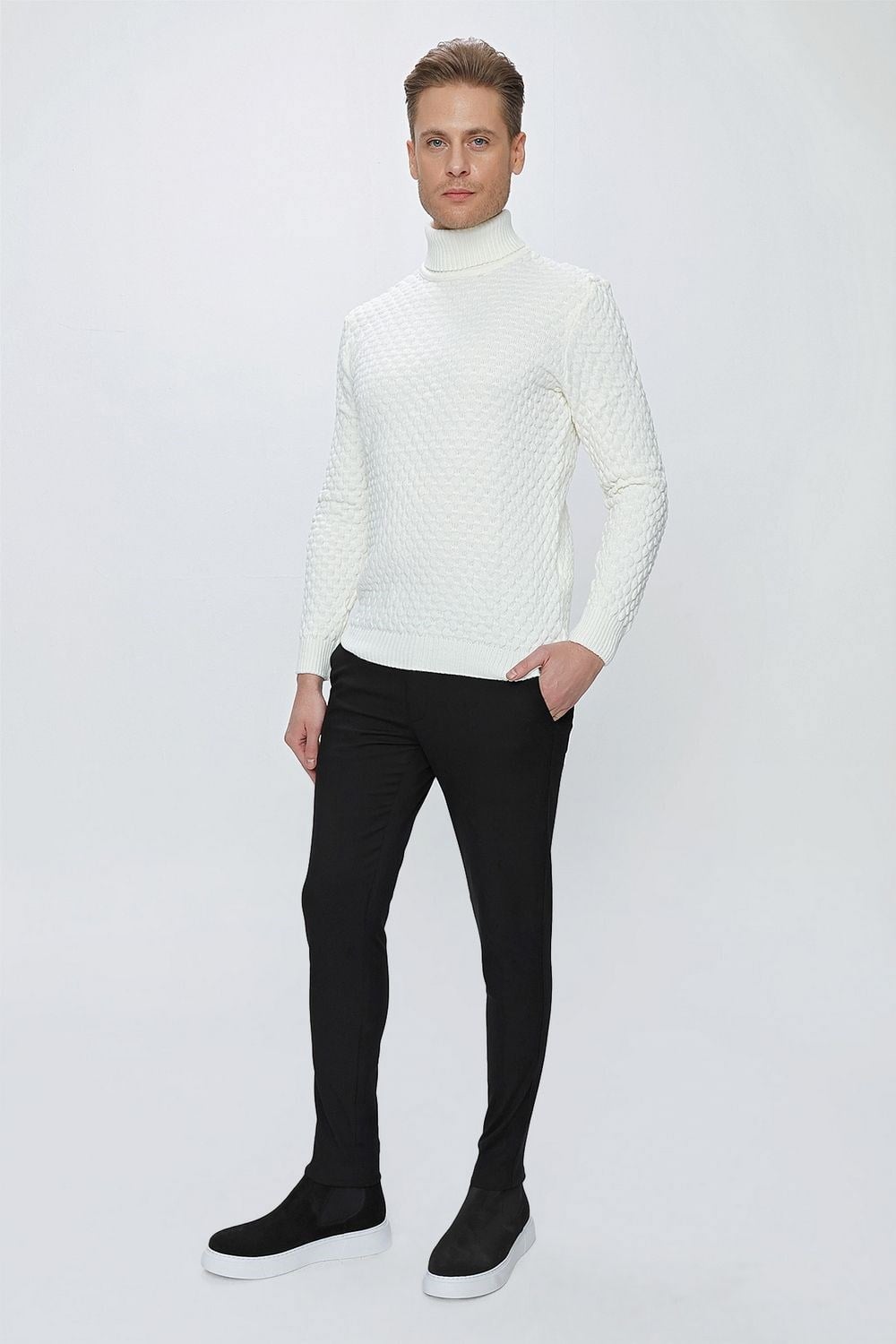 P 1100 Slim Fit Siyah Spor Pantolon