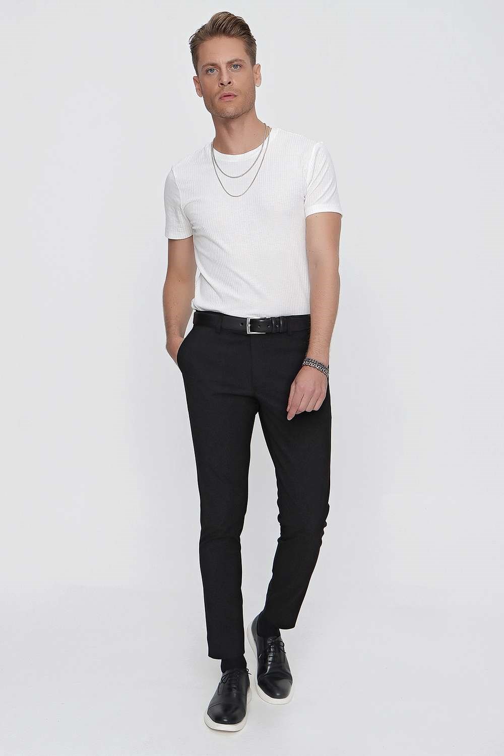 P 1102 Slim Fit Siyah Spor Pantolon