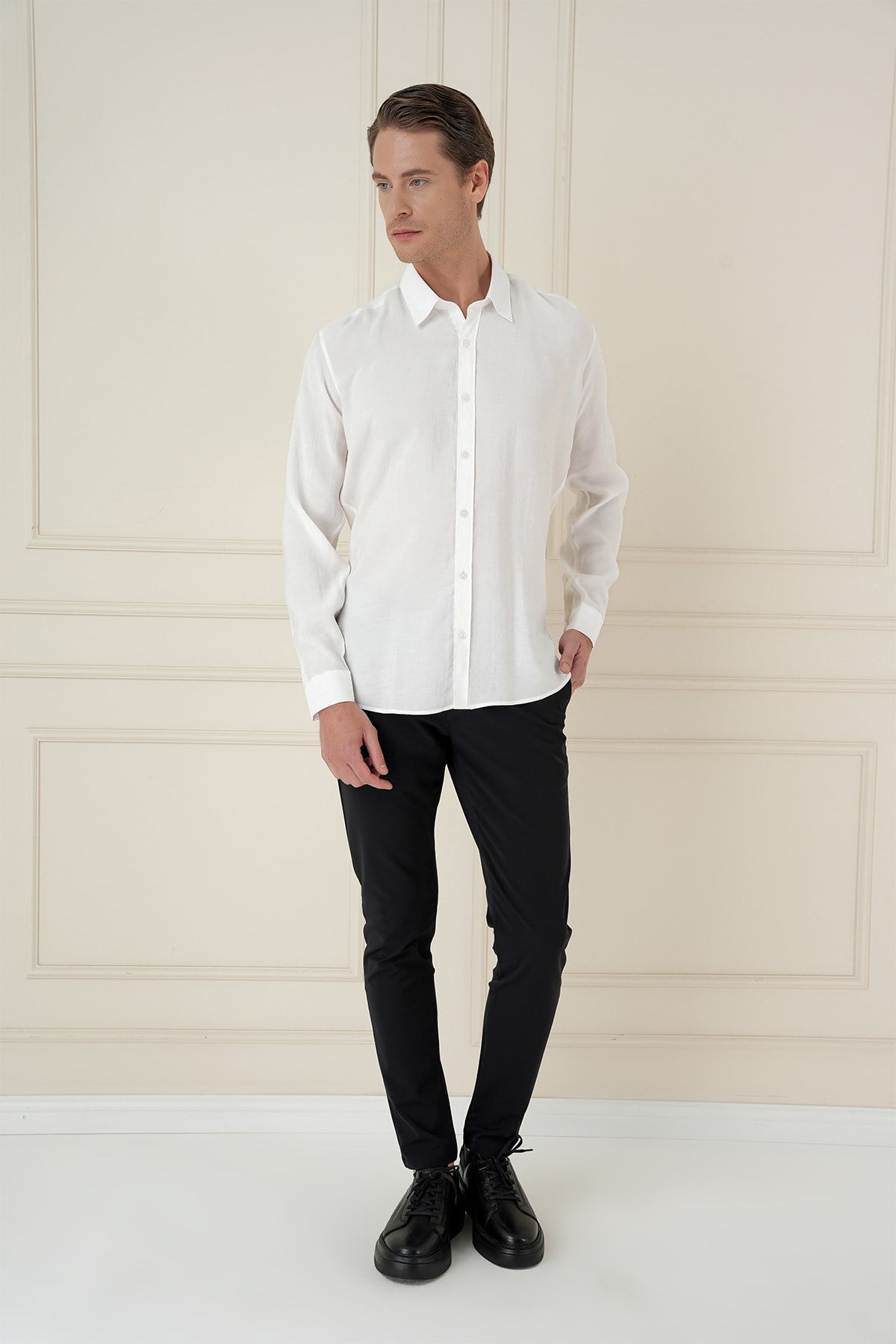 Slim Fit %100 Modal Erkek Yaka Uzun Kol Beyaz Gömlek  GK 743