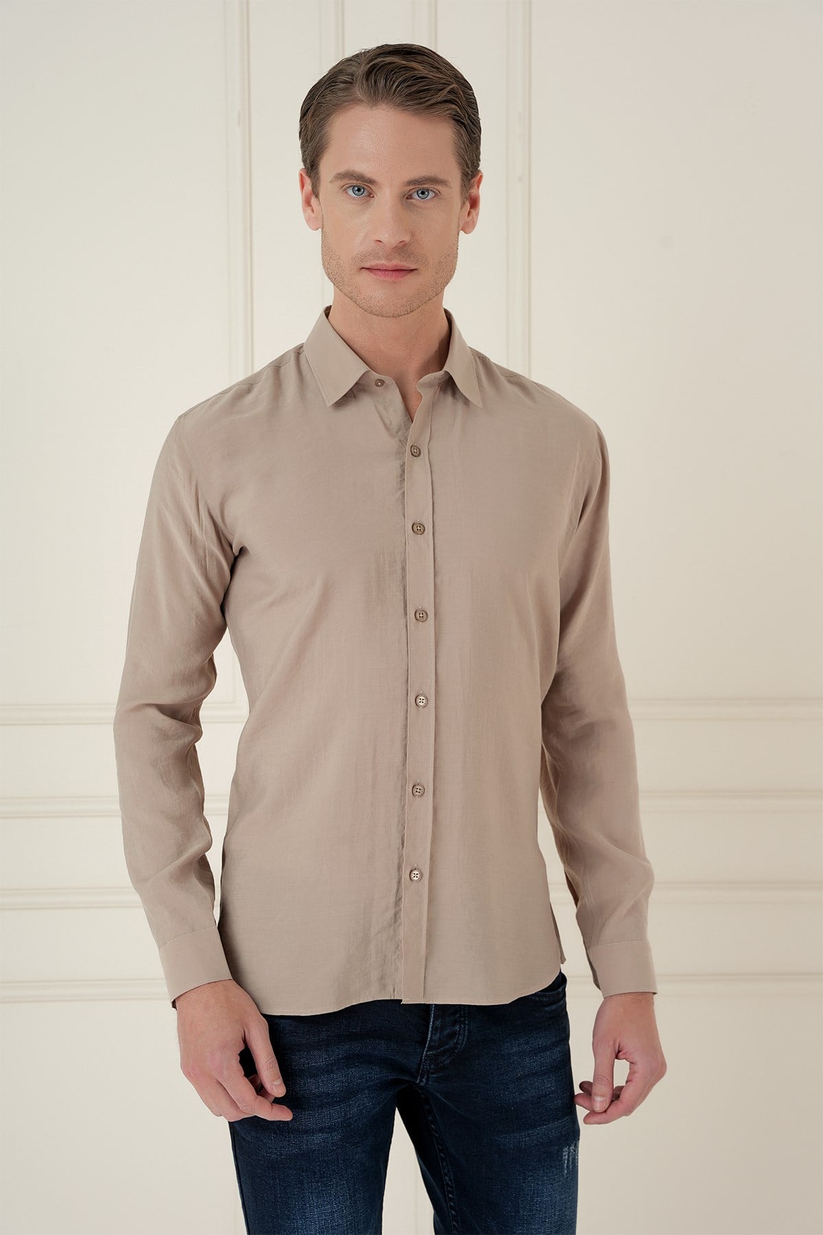 Slim Fit %100 Modal Erkek Yaka Uzun Kol Bej Gömlek  GK 743