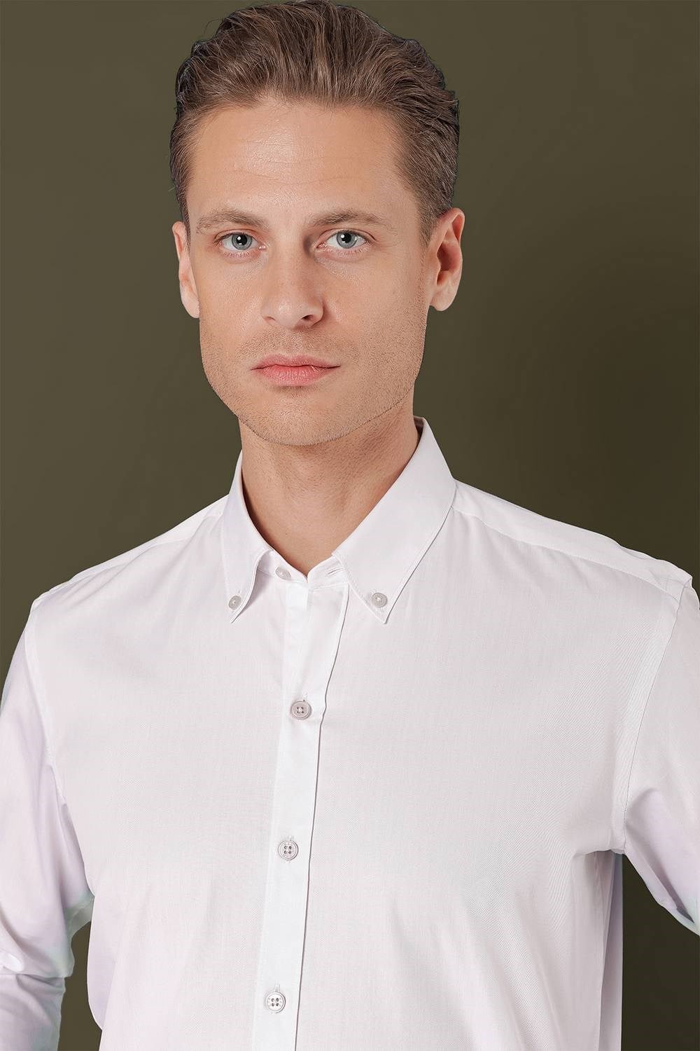 Slim Fit %100 Pamuk Düğme Yakalı Taş/Kırık Beyaz Gömlek GK 711