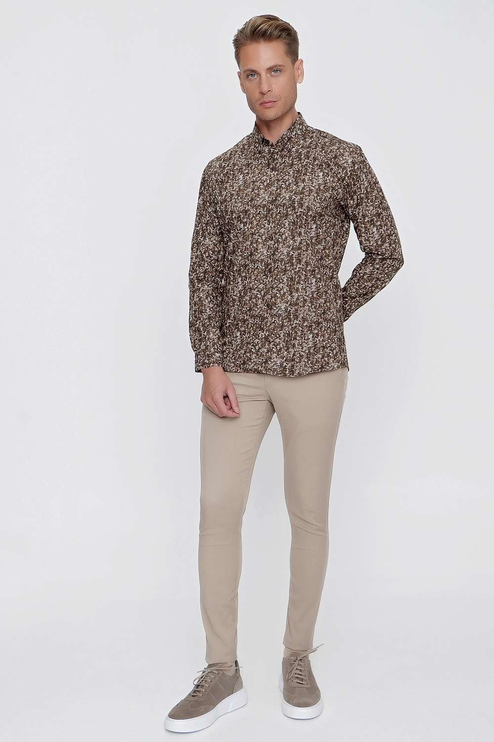 Slim Fit %100 Pamuk Düğmeli Yaka Desenli Tütün Gömlek G 1521