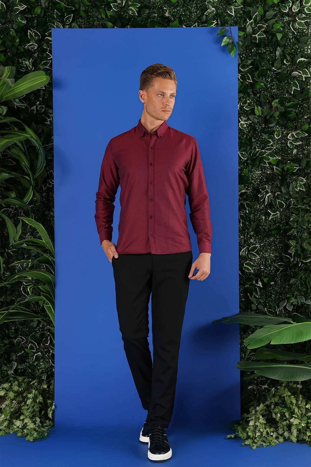 Slim Fit %100 Pamuk Düğmeli Yaka Oxfort Bordo Gömlek GK 685