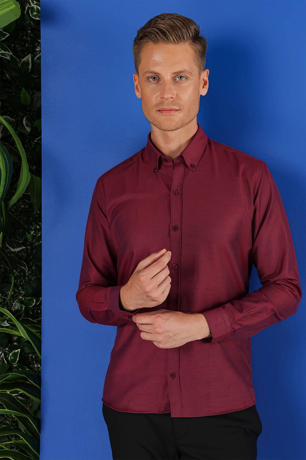 Slim Fit %100 Pamuk Düğmeli Yaka Oxfort Bordo Gömlek GK 685