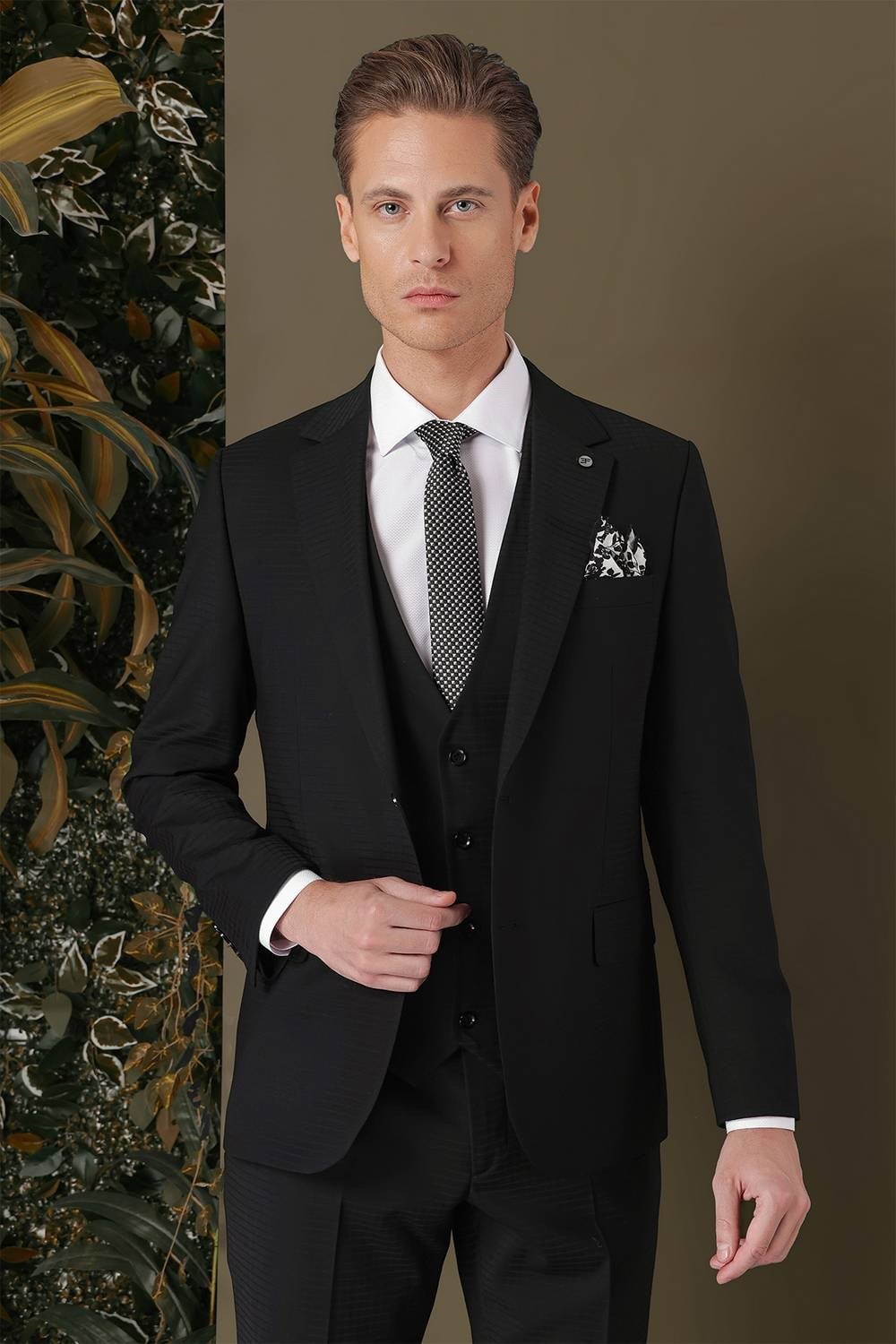 Slim Fit %94 Yün Esnek Pötikare Desenli Siyah Yelekli Takım Elbise TK 887