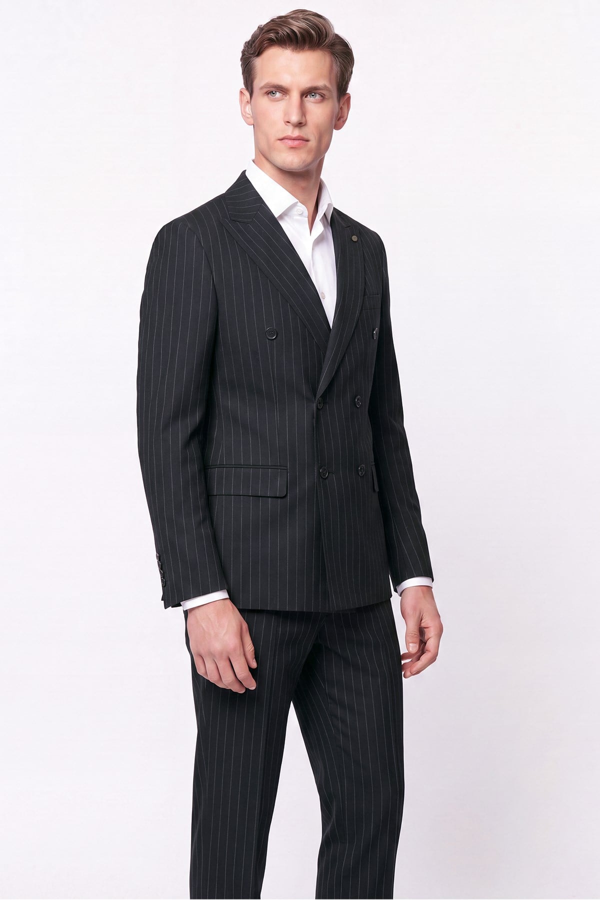 Slim Fit %96 Yünlü Çift Yırtmaç Çizgili Siyah Kruvaze Takım Elbise TK 954