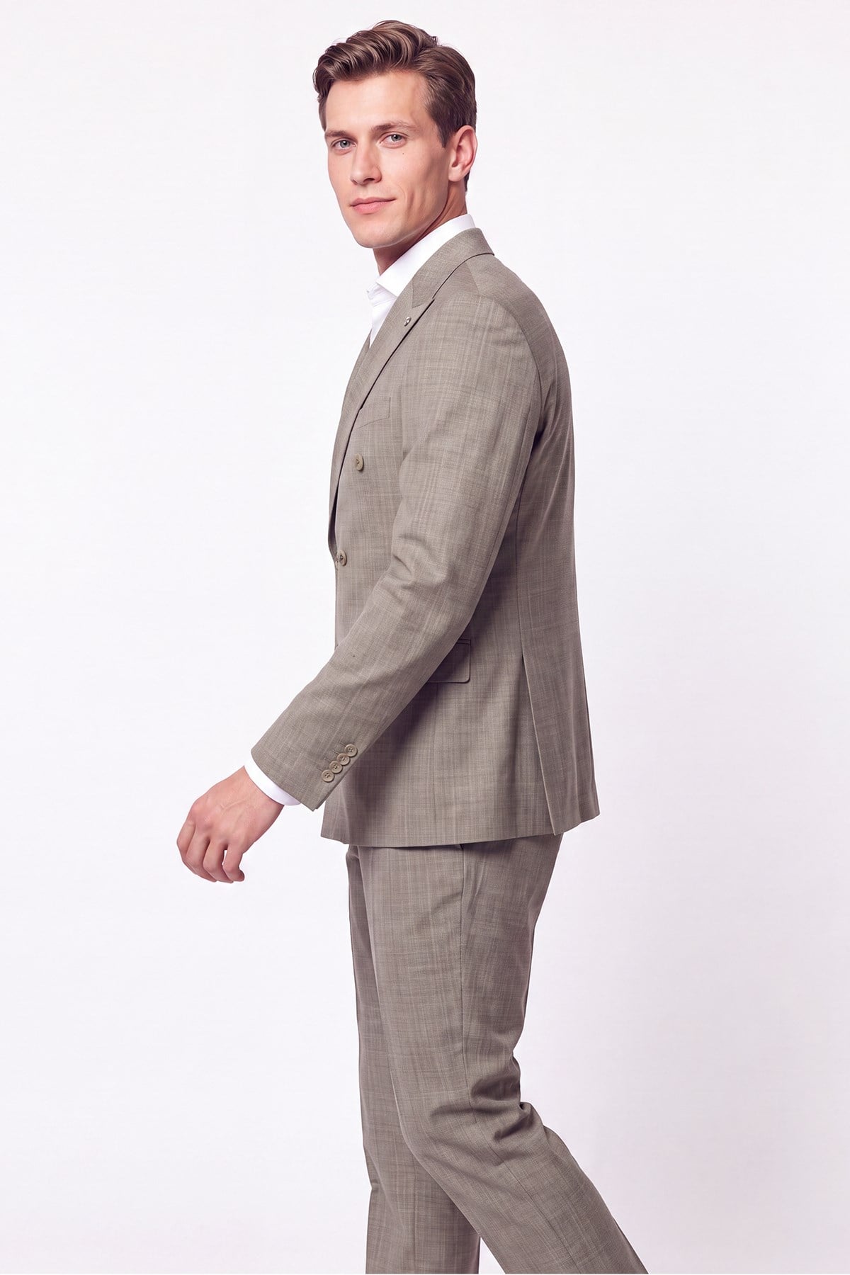 Slim Fit %96 Yünlü Çift Yırtmaç Çizgili Bej Kruvaze Takım Elbise TK 954
