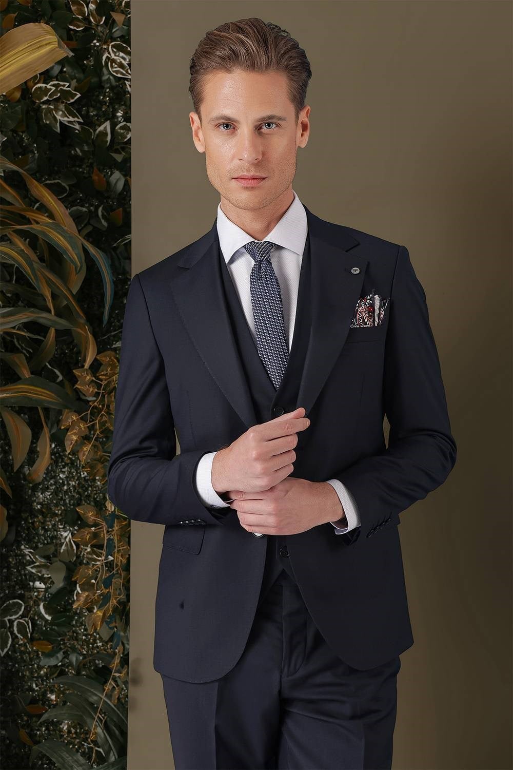 Slim Fit %97 Yün Esnek Lacivert Yelekli Takım Elbise TK 881