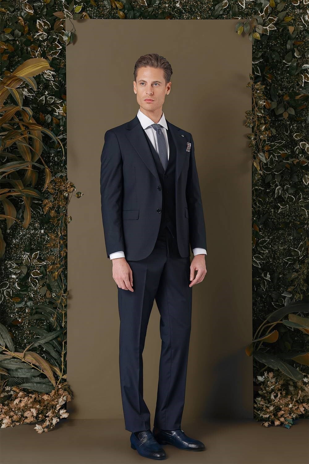 Slim Fit %97 Yün Esnek Lacivert Yelekli Takım Elbise TK 881