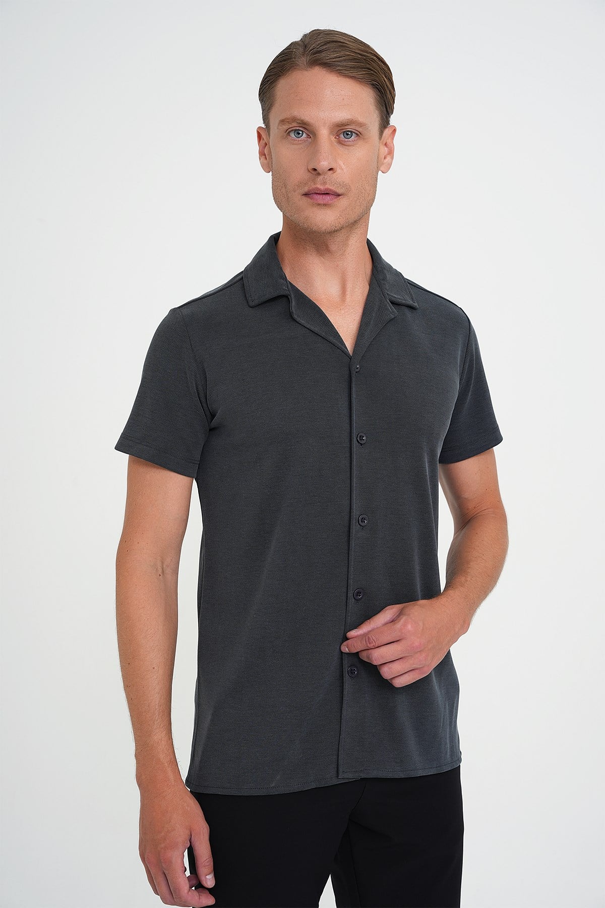 Slim Fit Apaş Yaka Modal Karışımlı Kısa Kollu İndigo Gömlek G 1590