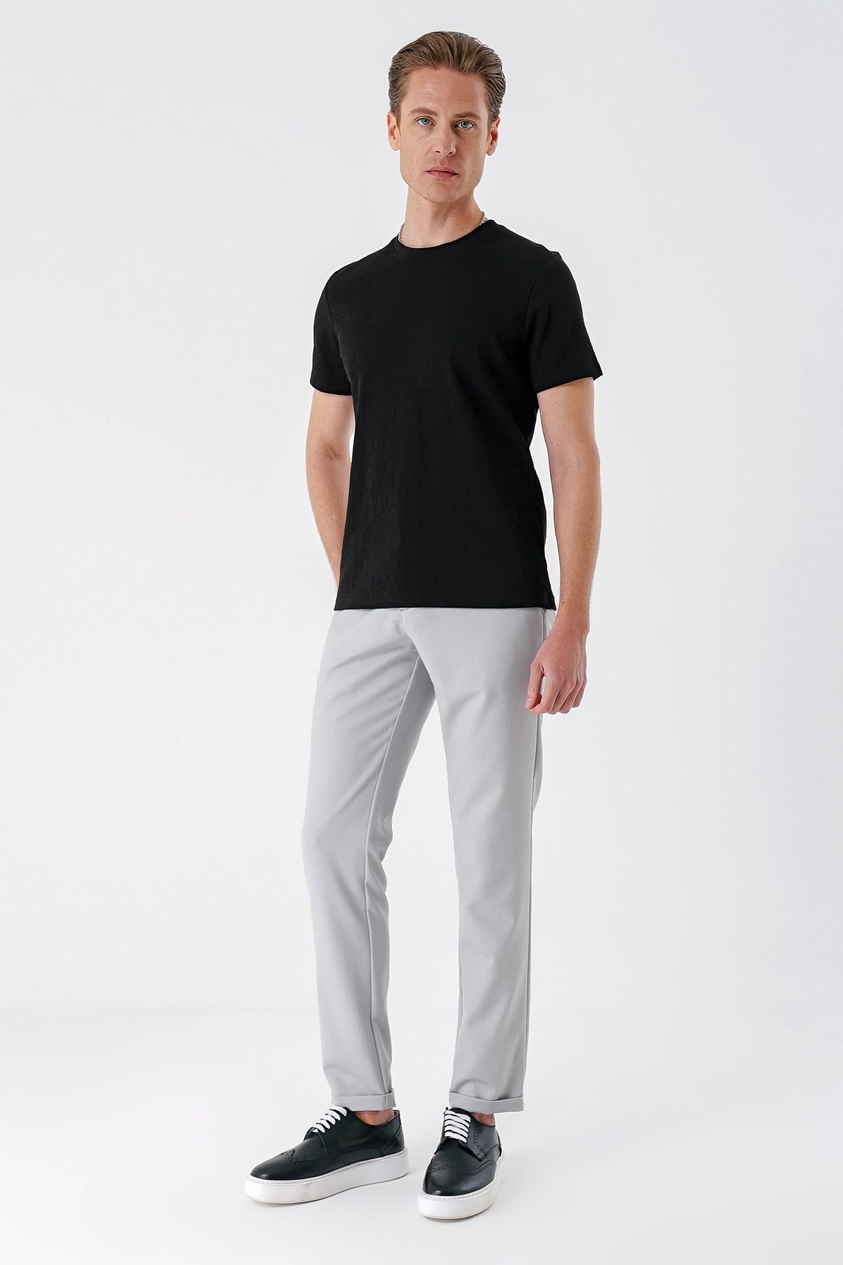 Slim Fit Bisiklet Yaka %100 Pamuk Sıva Dokuma Pamuklu Siyah Tişört TS 882