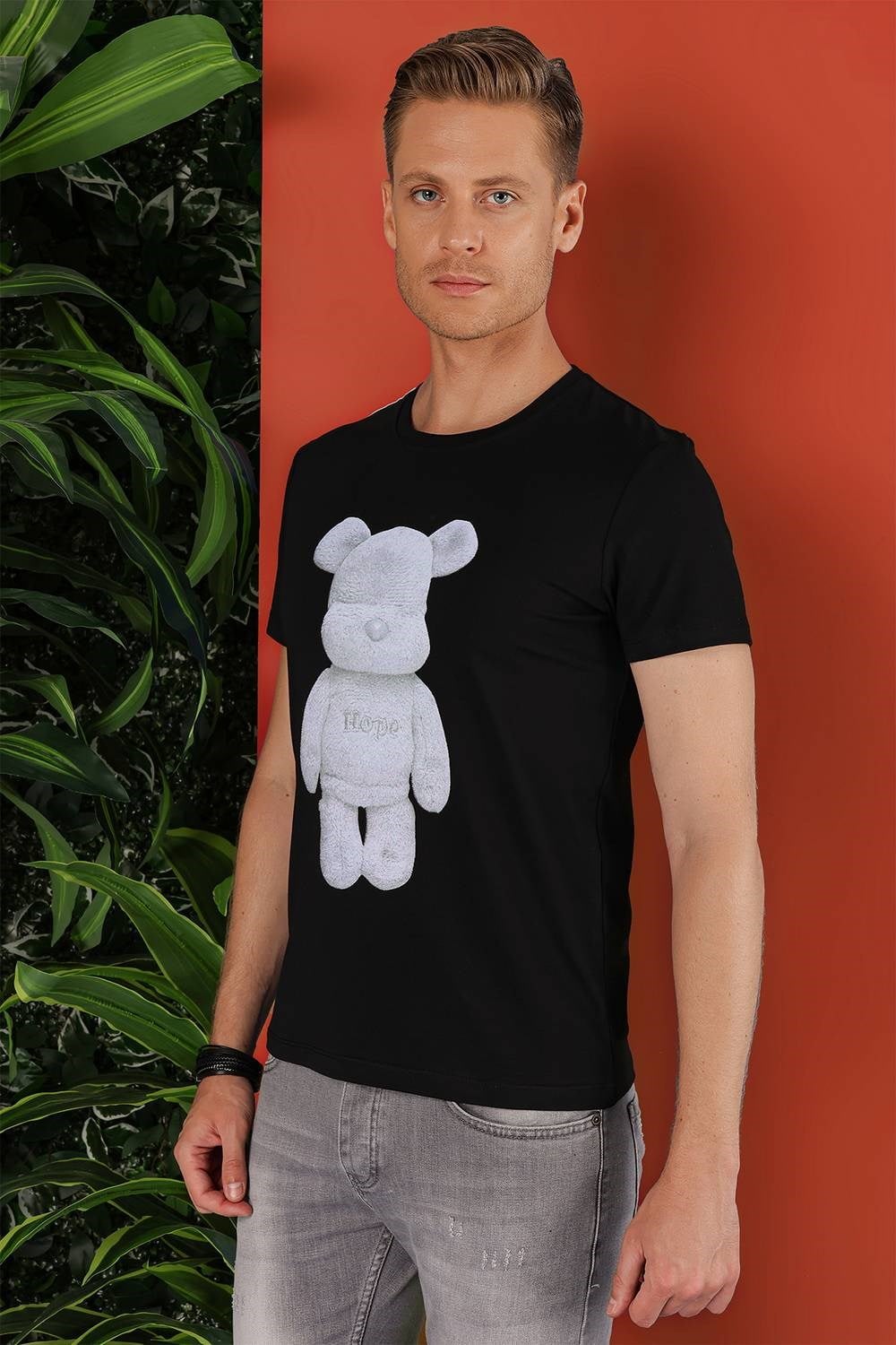 Slim Fit Bisiklet Yaka Ayıcık Baskılı Pamuklu Siyah Tişört TS 855