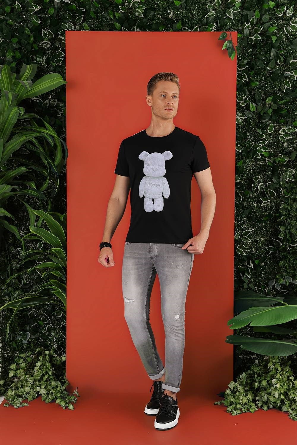 Slim Fit Bisiklet Yaka Ayıcık Baskılı Pamuklu Siyah Tişört TS 855