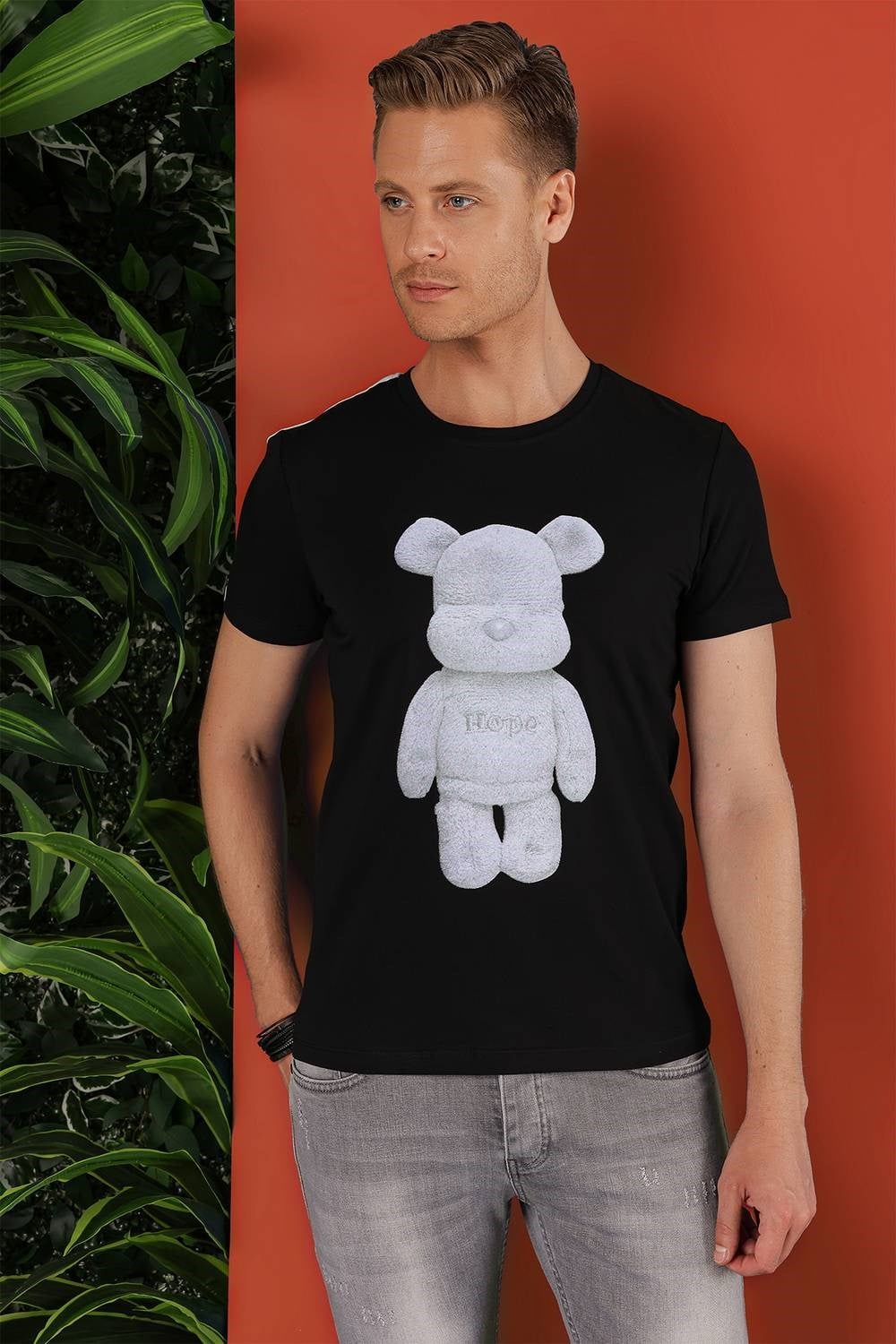 Slim Fit Bisiklet Yaka Ayıcık Baskılı Pamuklu Siyah Tişört TS 855