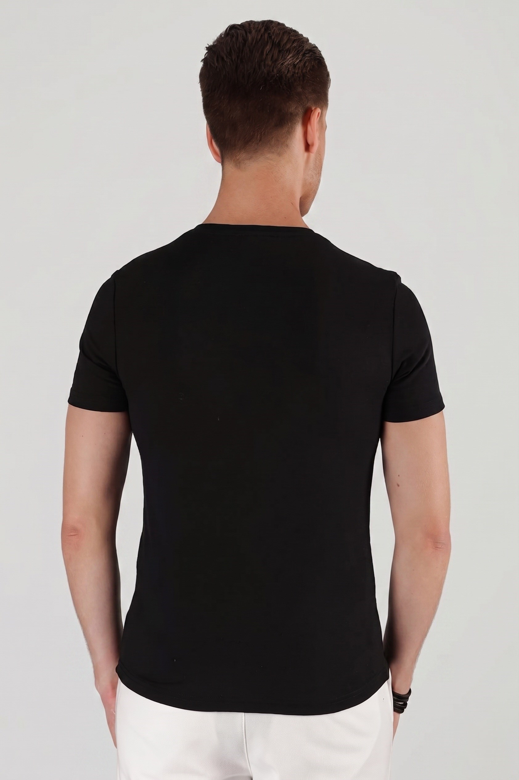 Slim Fit Bisiklet Yaka Esnek Pamuklu Düz Siyah Tişört TS 823