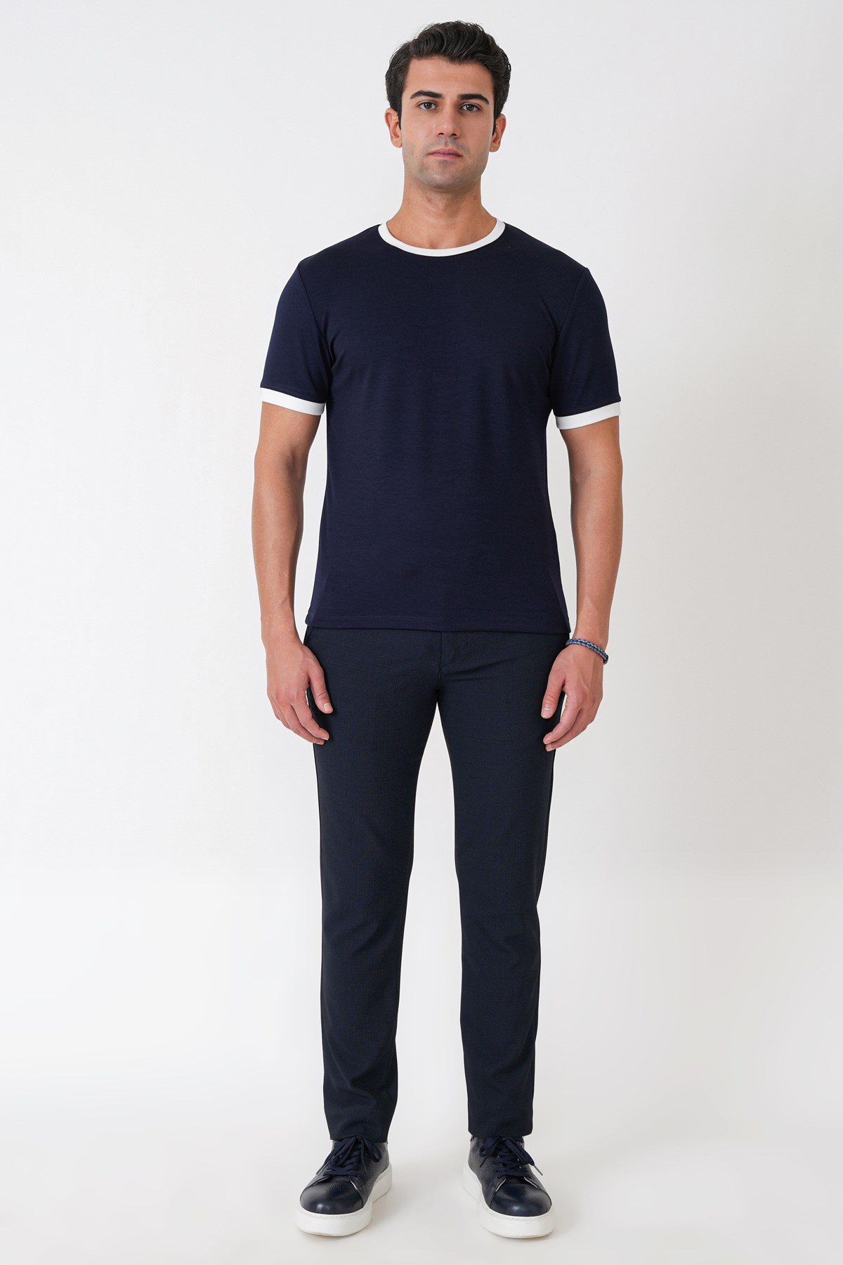 Slim Fit Bisiklet Yaka Lacivert-Ekru Tişört TS 932