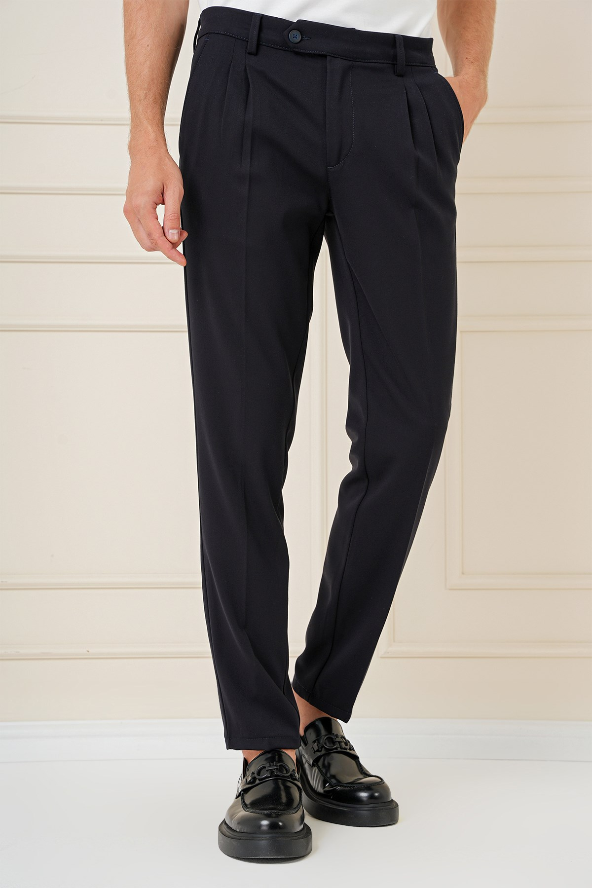 Slim Fit Çift Pileli Yan Cep Esnek Pamuk Siyah Pantolon P 1164