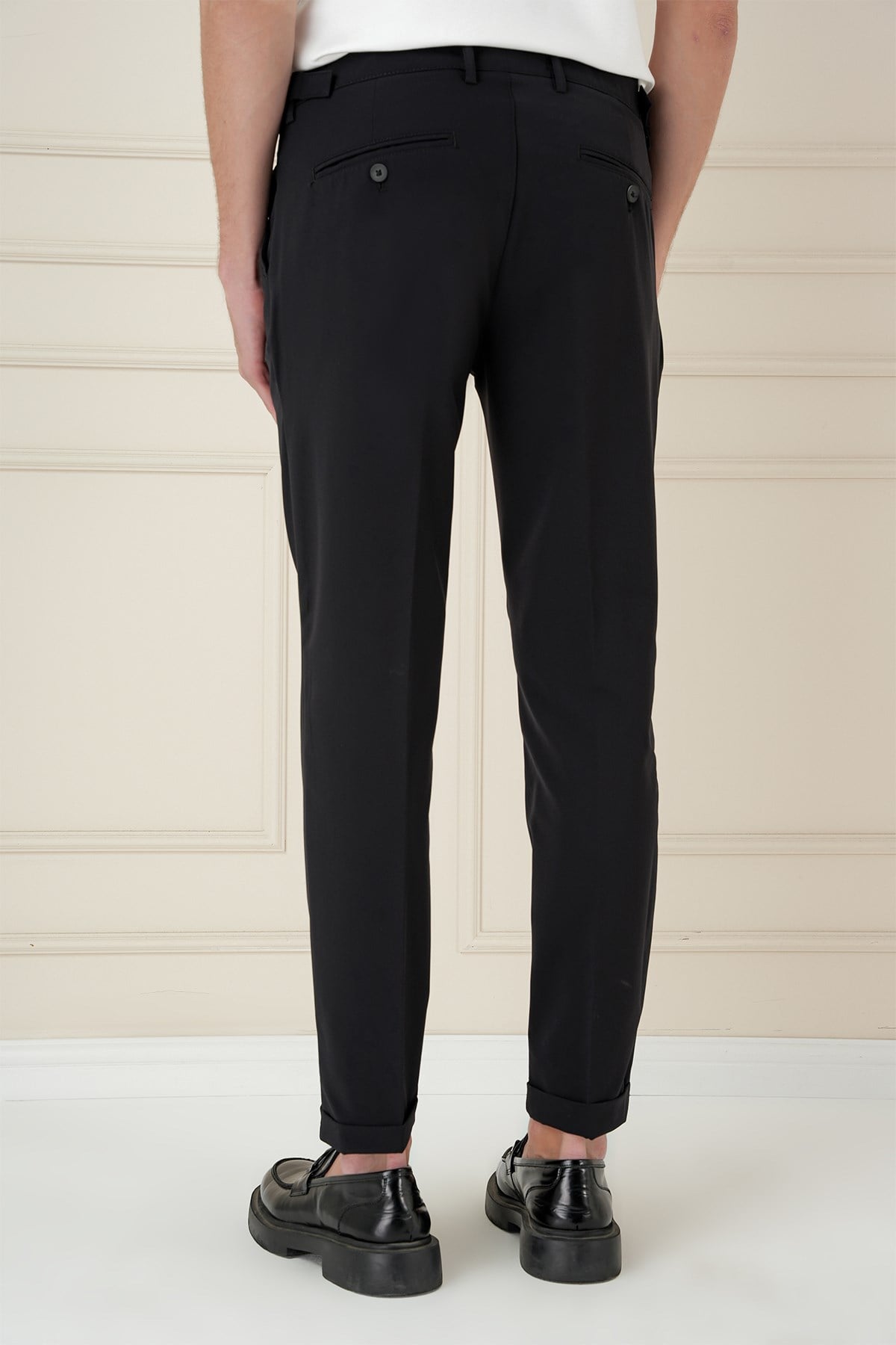 Slim Fit Çift Pileli Yanlardan Tokalı Esnek Pamuk Siyah Pantolon P 1162