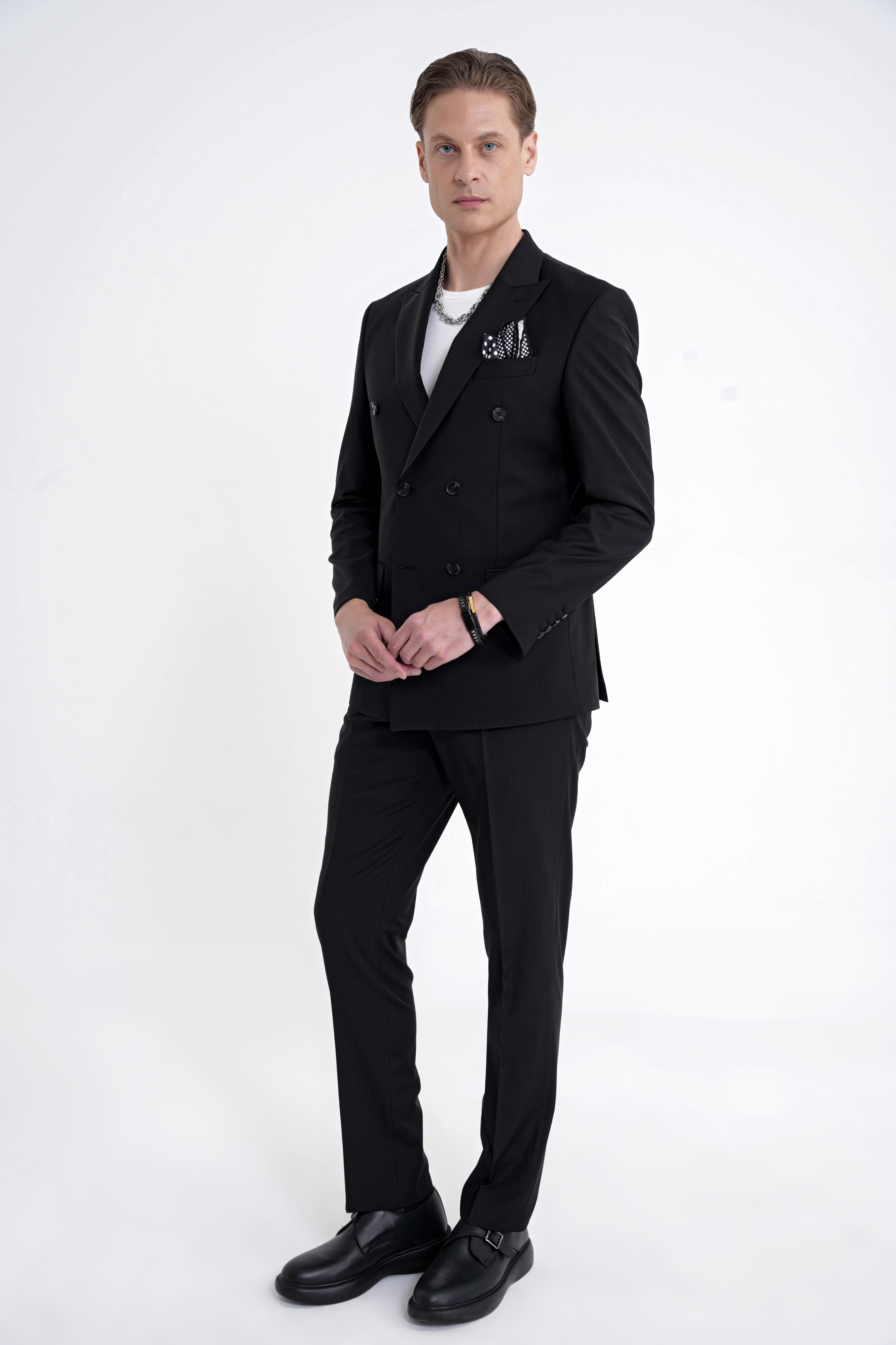 Slim Fit Çift Yırtmaç %95 Pamuk Sık Çizgili Siyah Kruvaze Takım Elbise TK 944