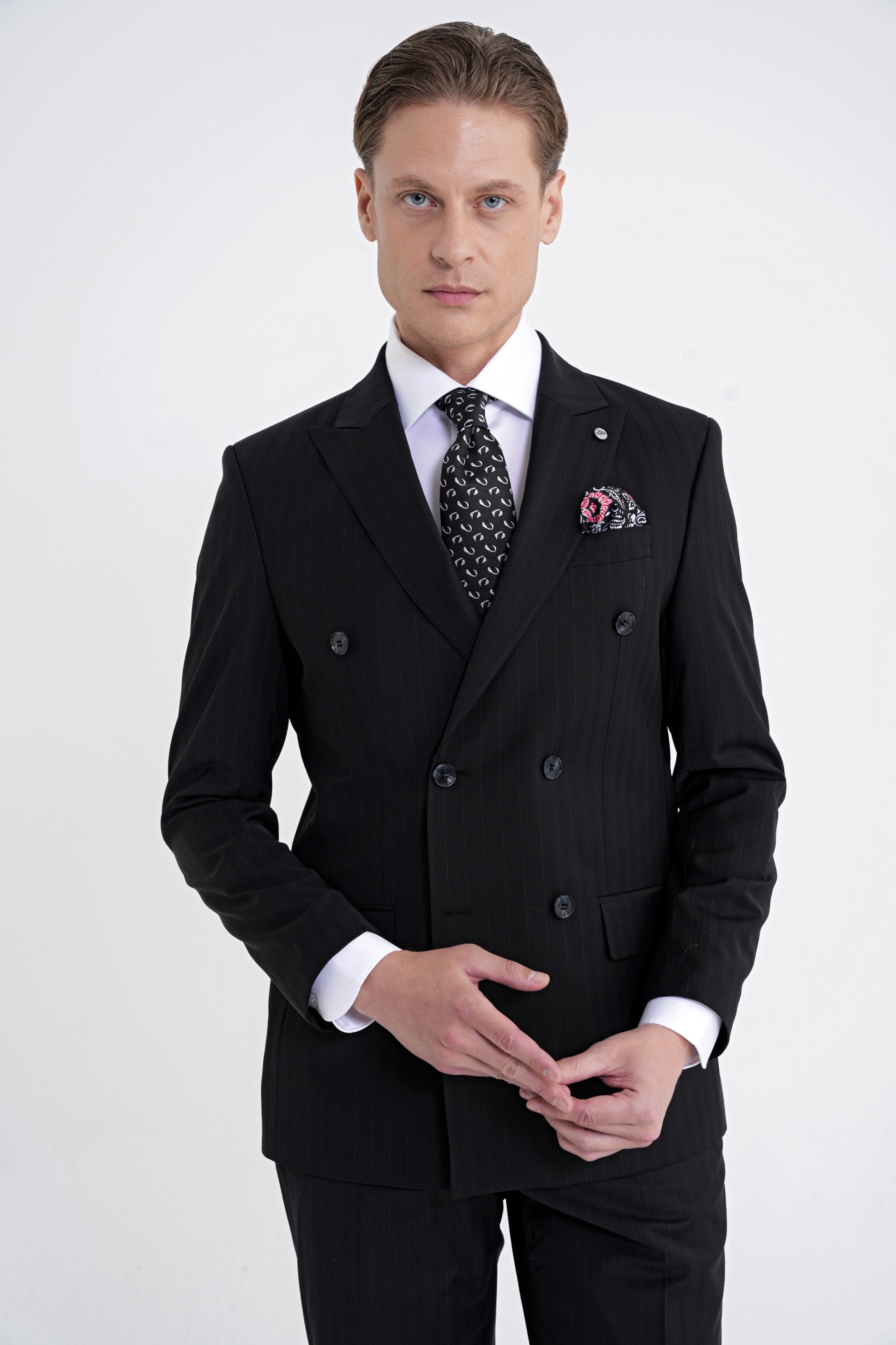 Slim Fit Çift Yırtmaç %95 Pamuk Siyah Çizgili Kruvaze Takım Elbise TK 945