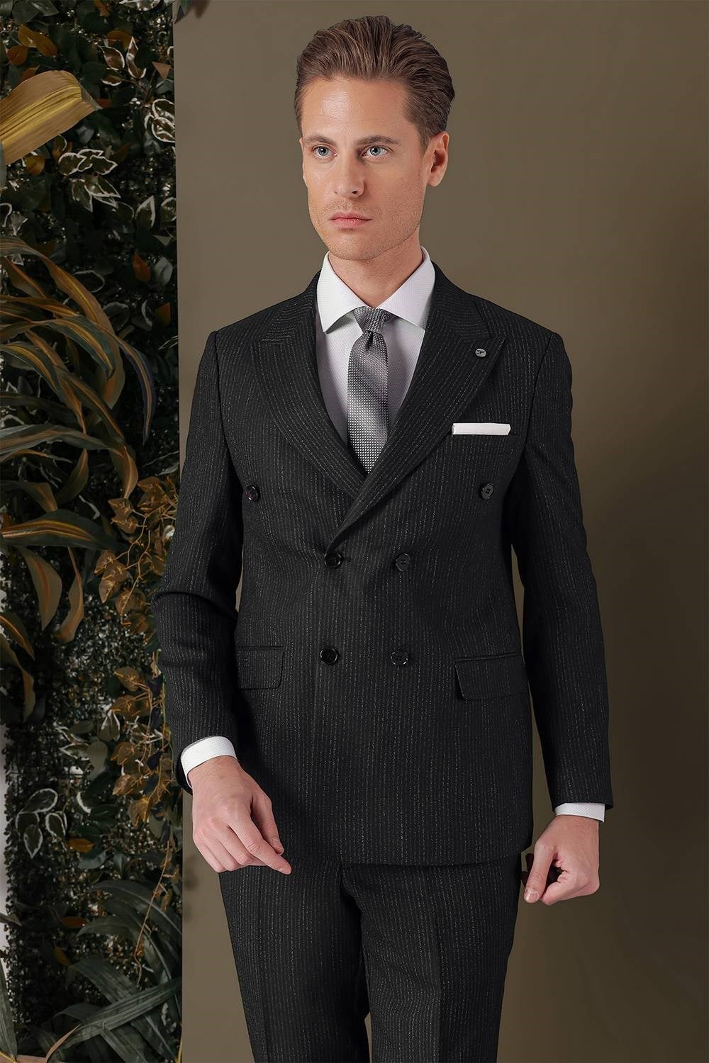 Slim Fit Çift Yırtmaç Çizgili Lacivert Kruvaze Takım Elbise TK 884