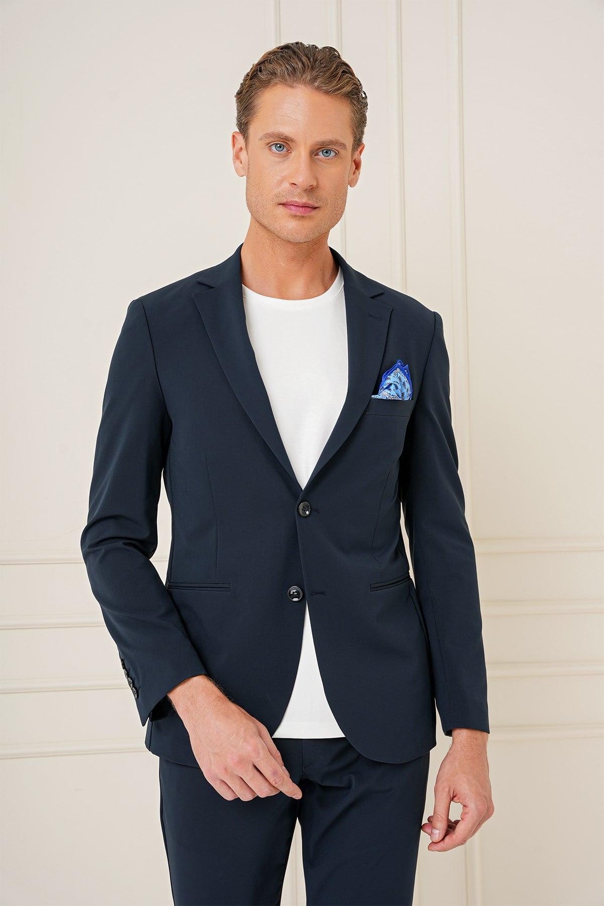 Slim Fit Çift Yırtmaç Çok Esnek Pamuklu Düz Lacivert Ceket C 680