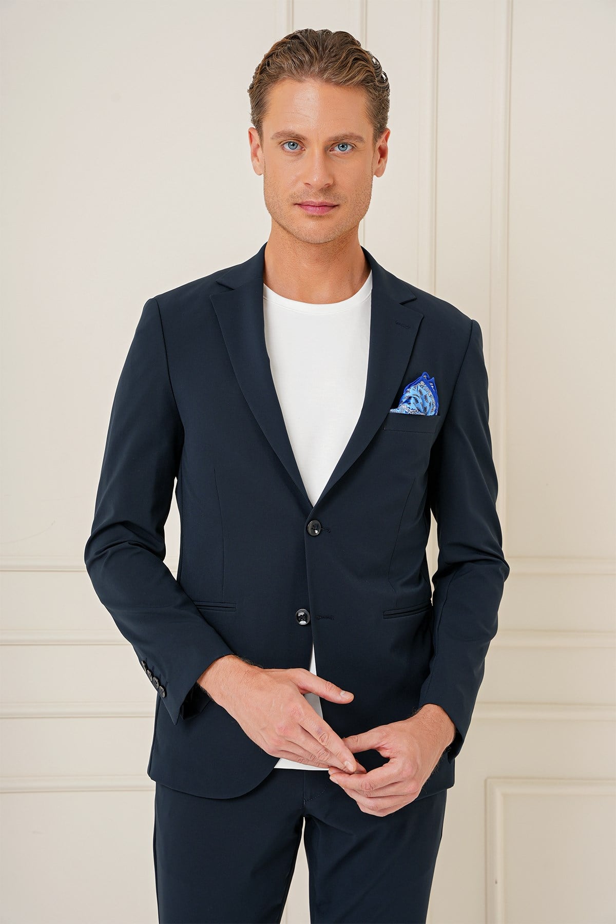 Slim Fit Çift Yırtmaç Çok Esnek Pamuklu Düz Lacivert Ceket C 680