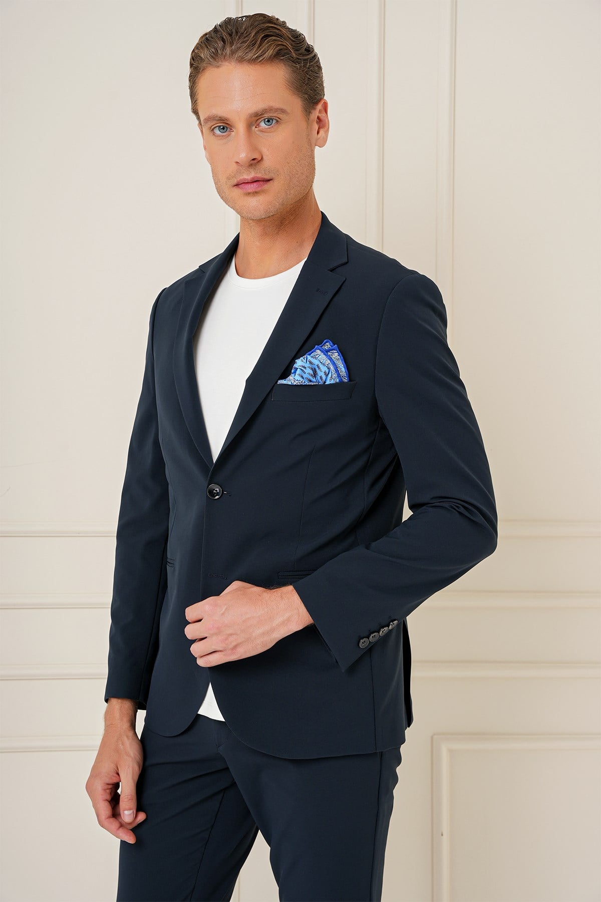 Slim Fit Çift Yırtmaç Çok Esnek Pamuklu Düz Lacivert Ceket C 680