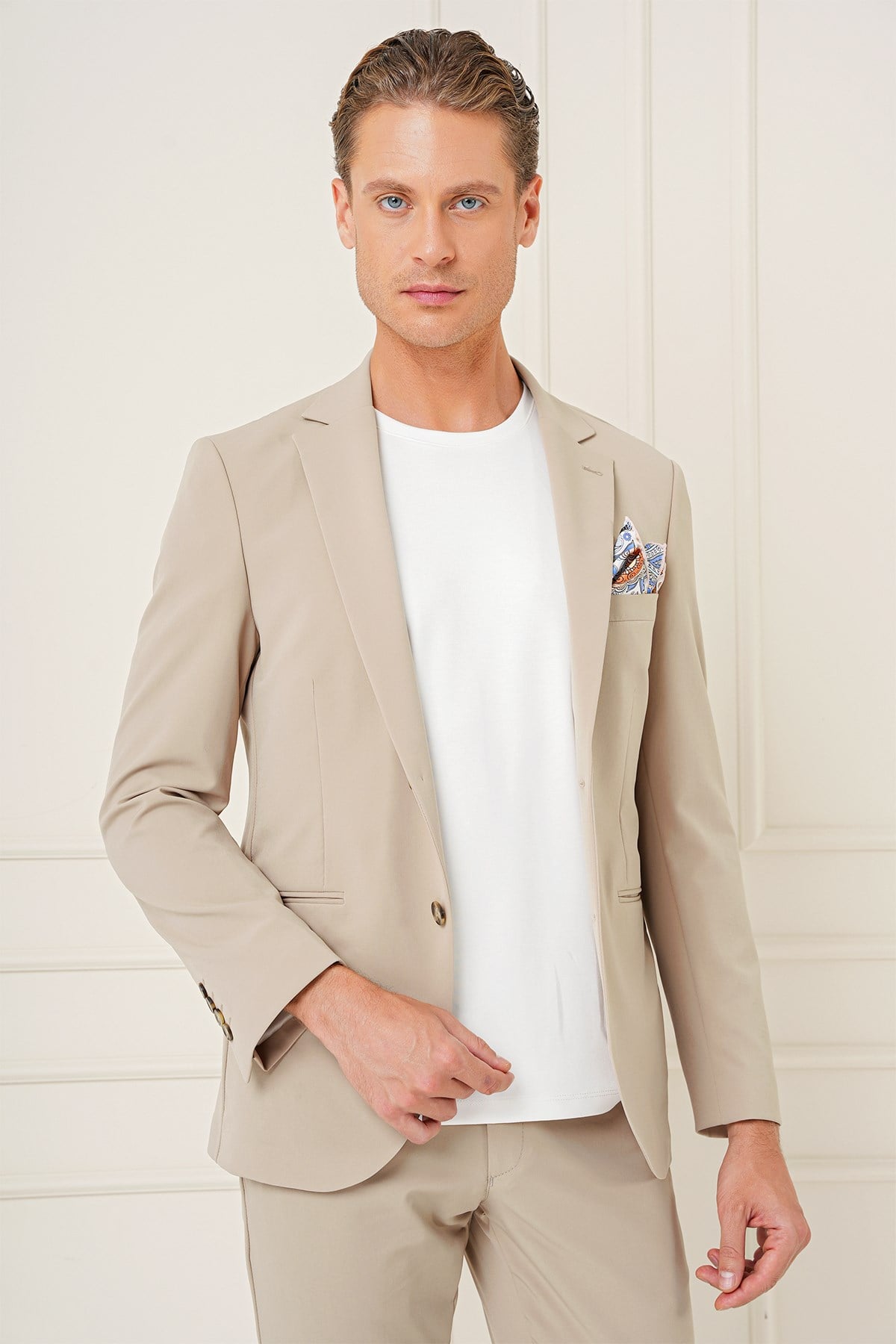 Slim Fit Çift Yırtmaç Çok Esnek Pamuklu Düz Bej Ceket C 680