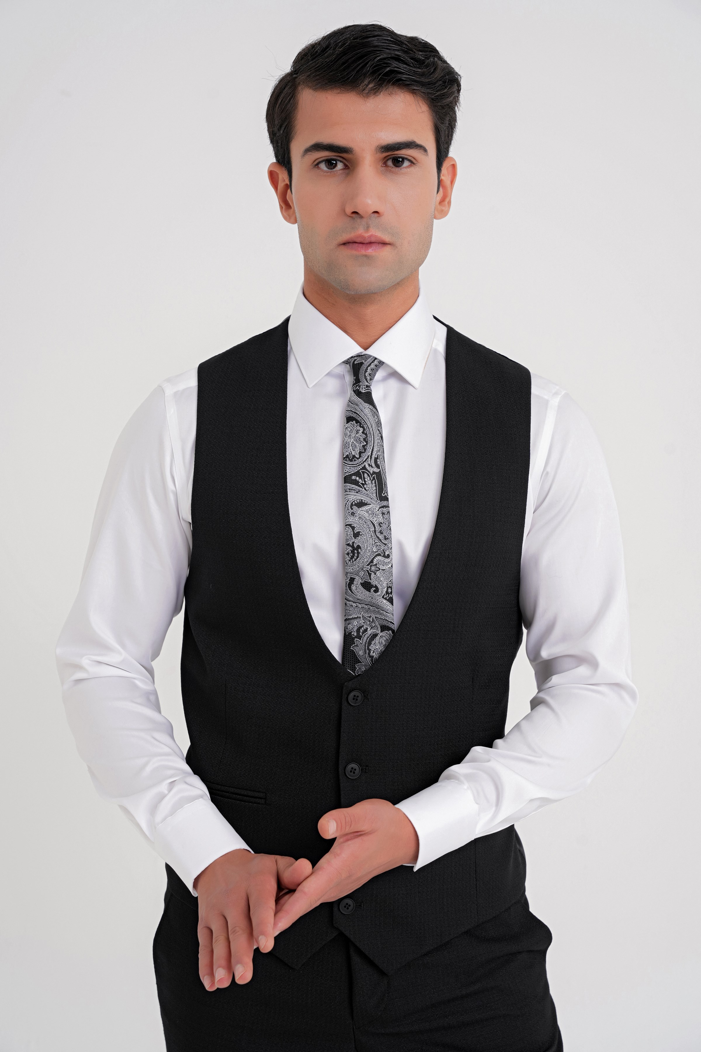 Slim Fit Çift Yırtmaç Doku Desenli Esnek Siyah Yelekli Takım Elbise TK 924