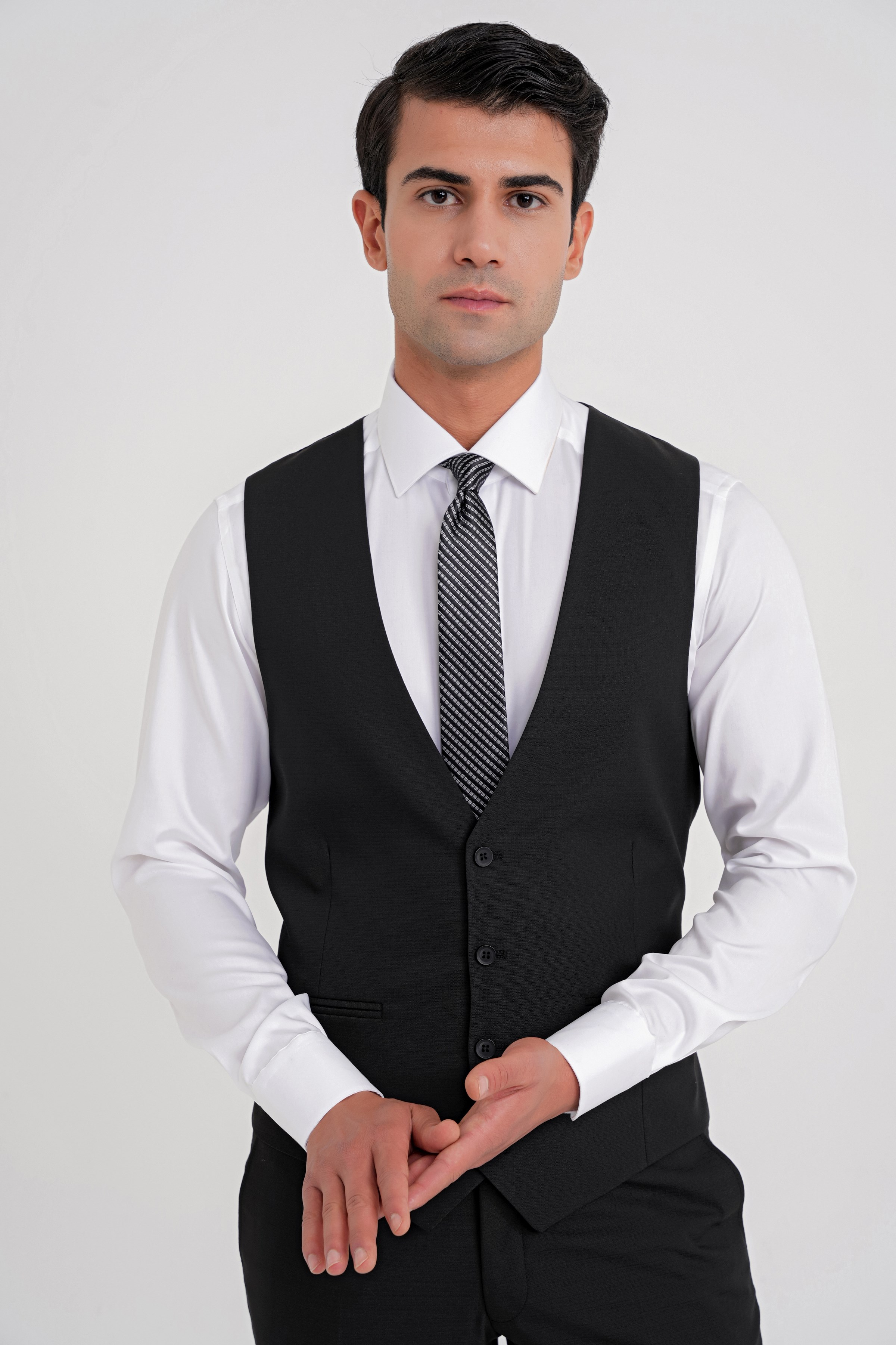 Slim Fit Çift Yırtmaç Doku Desenli Siyah Yelekli Takım Elbise TK 921