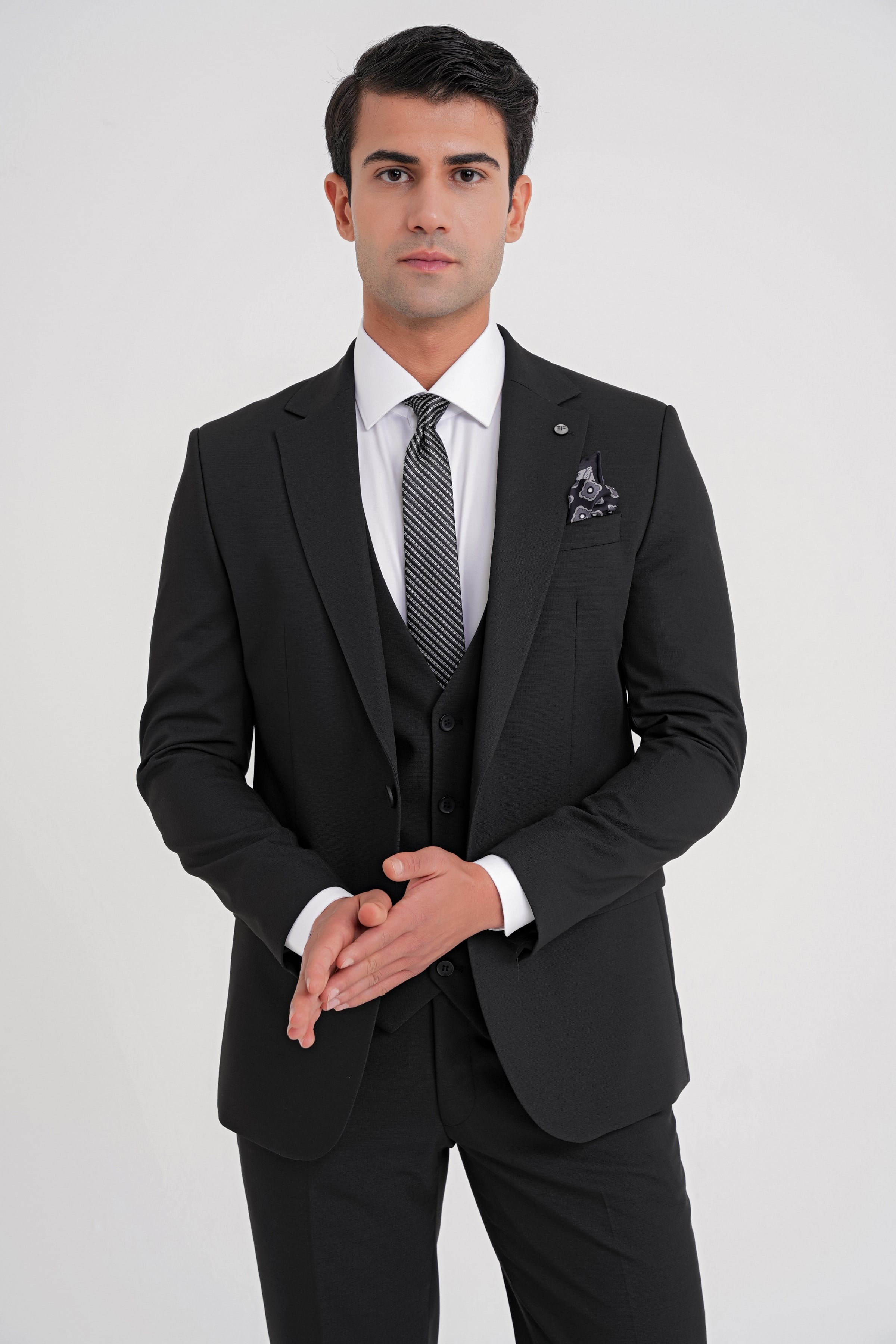 Slim Fit Çift Yırtmaç Doku Desenli Siyah Yelekli Takım Elbise TK 921