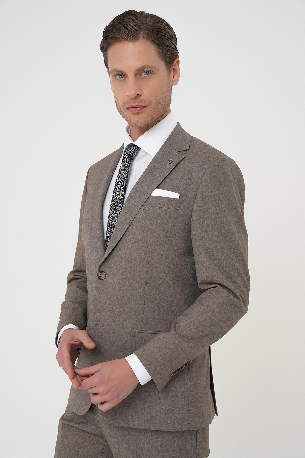 Slim Fit Çift Yırtmaç Dokulu Esnek Klasik Vizon Takım Elbise Tk 915