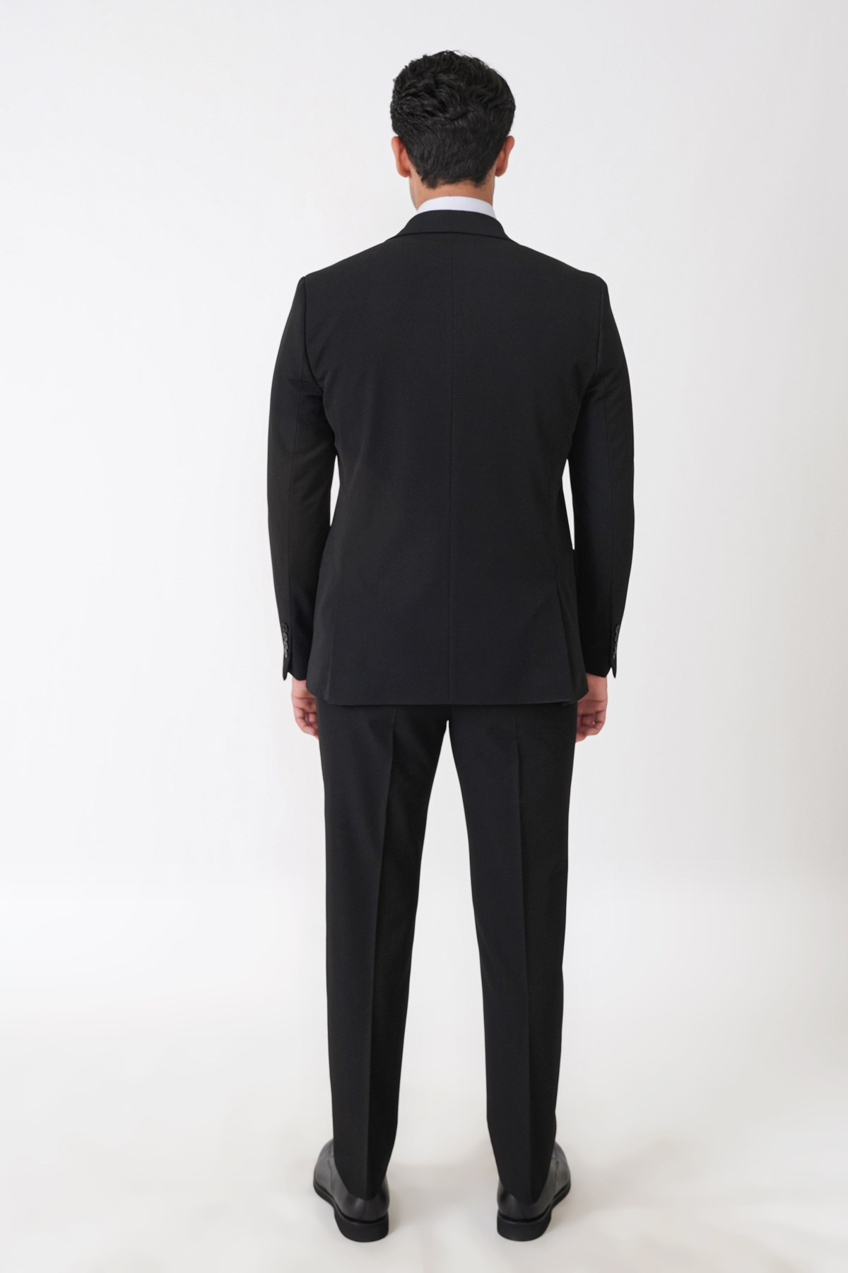Slim Fit Çift Yırtmaç Esnek Yünlü Siyah Yelekli Takım Elbise TK 958 